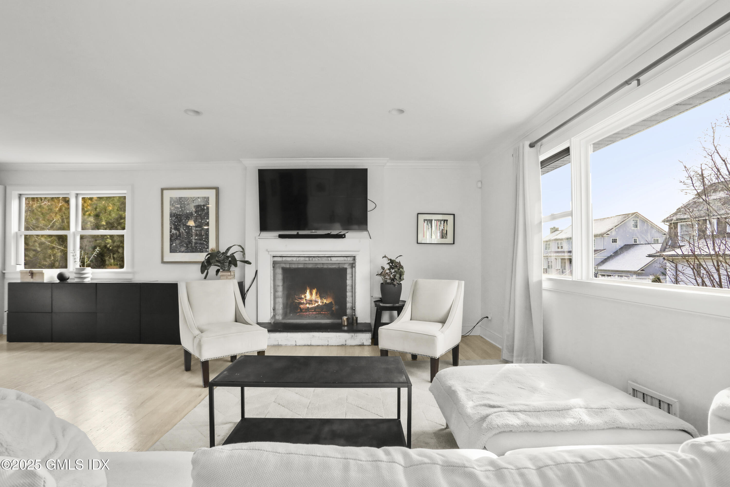 6 Meadowbank Road