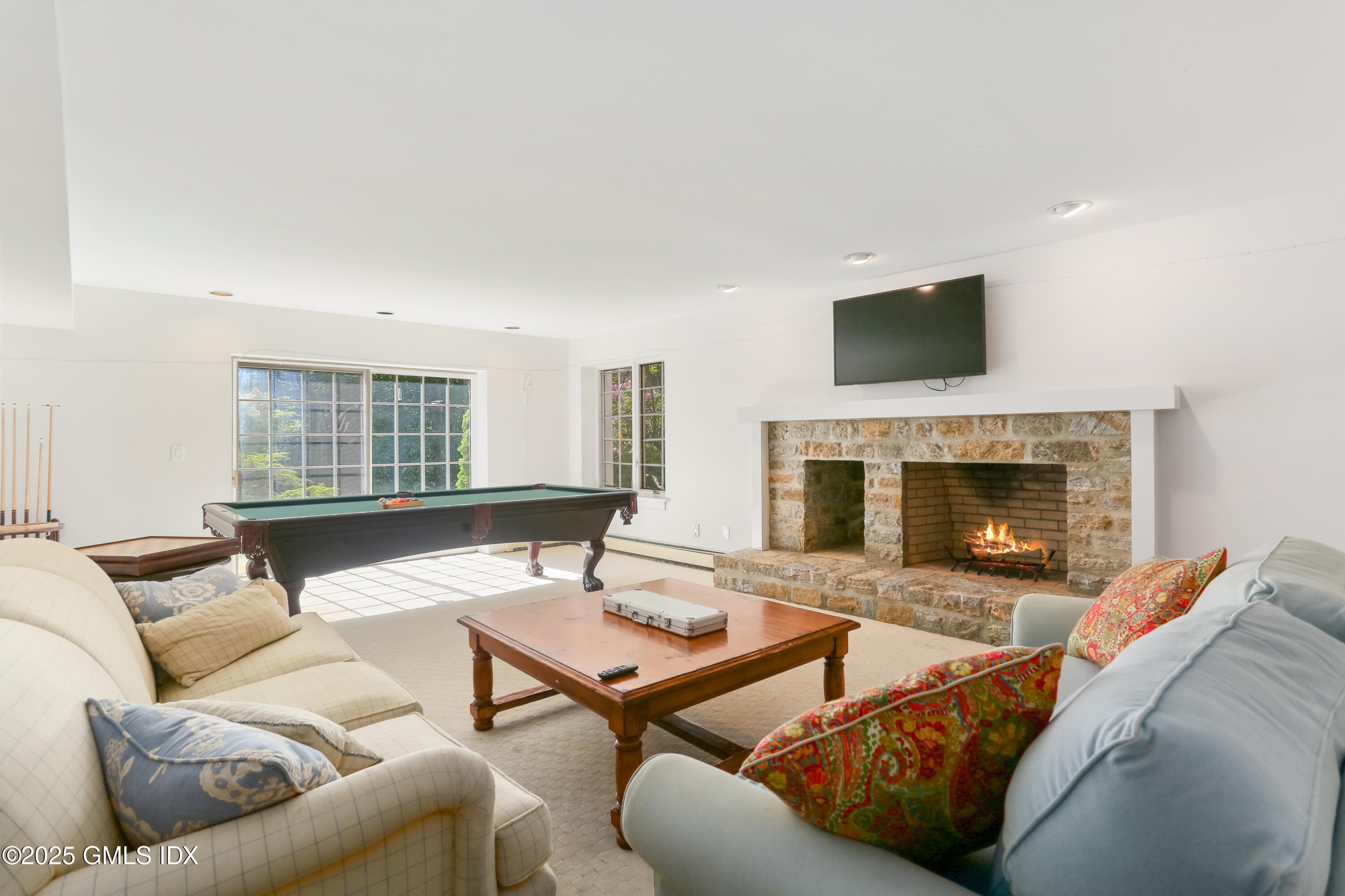 4 Mountain Laurel Drive