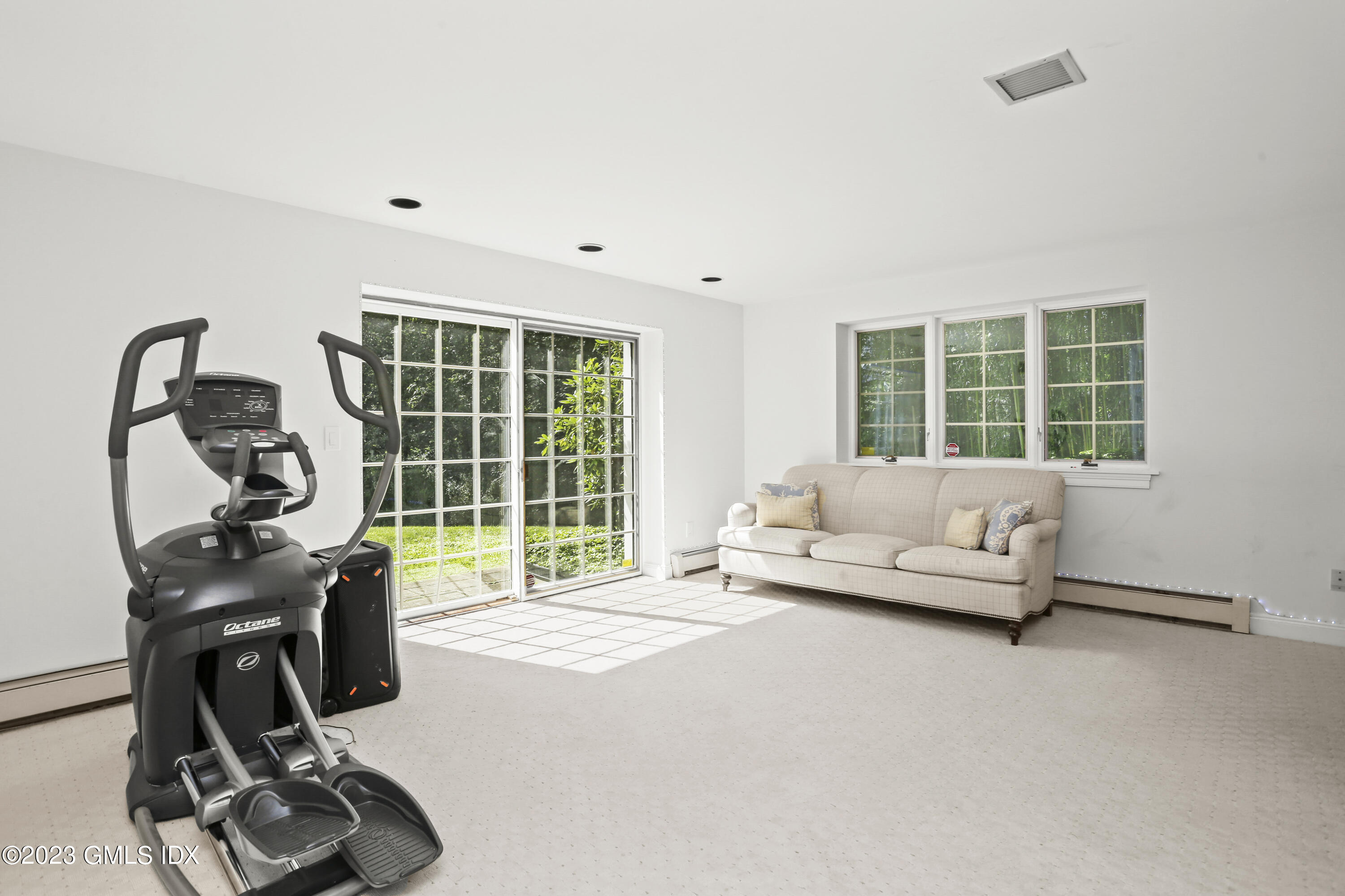 4 Mountain Laurel Drive