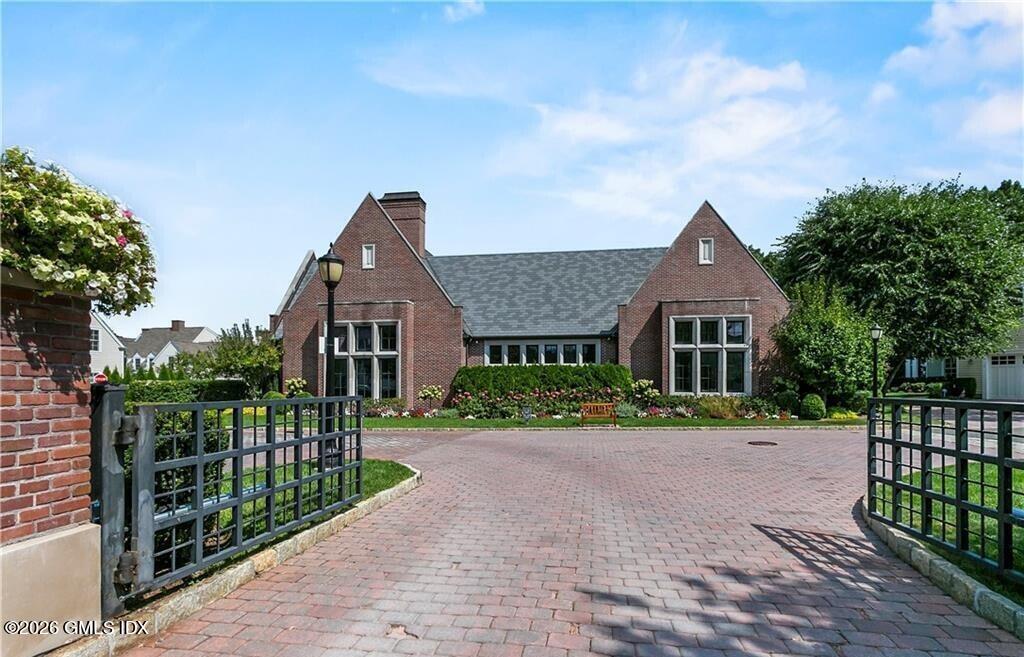 77 Havemeyer Lane 58