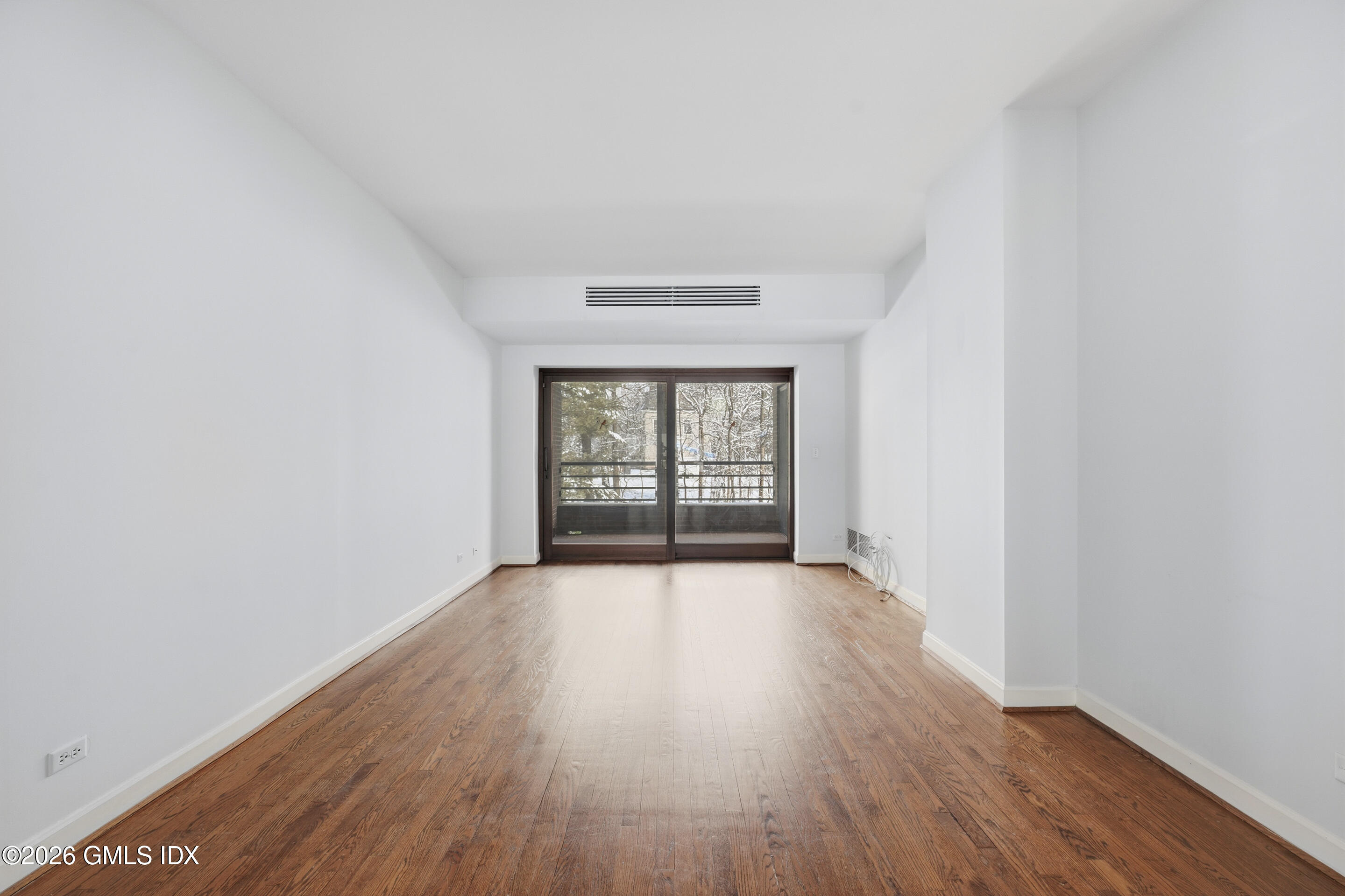 1 Milbank Avenue 1A