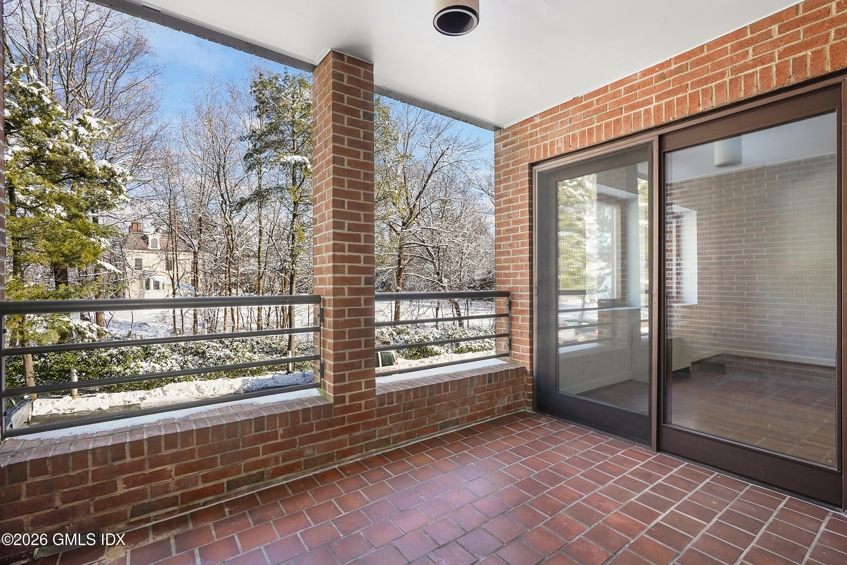 1 Milbank Avenue 1A