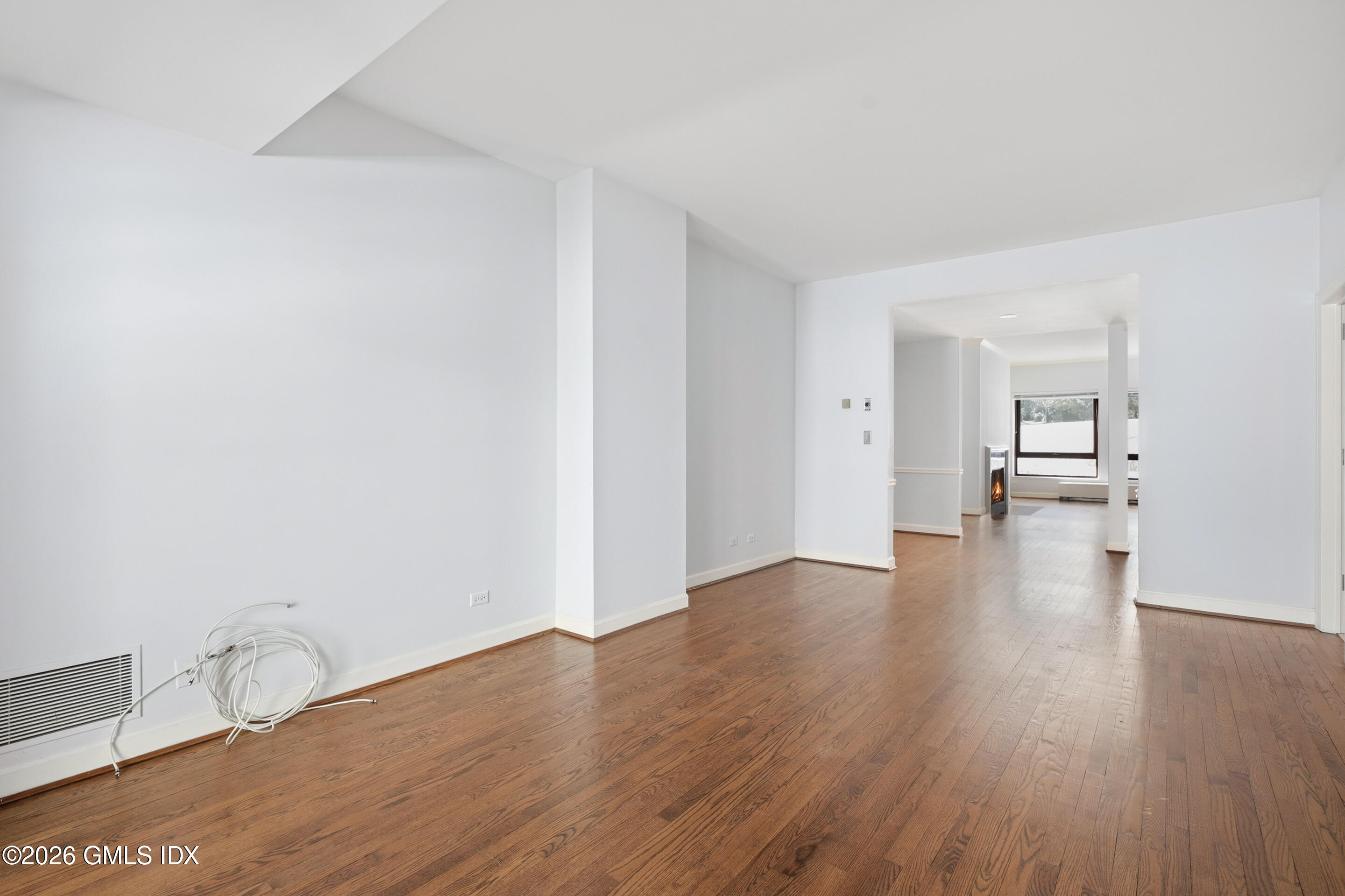 1 Milbank Avenue 1A