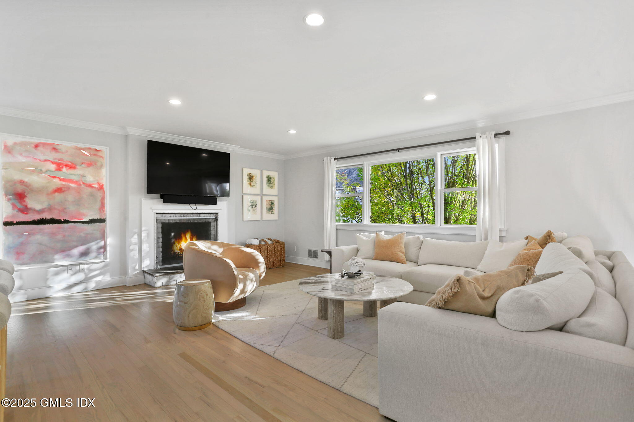 6 Meadowbank Road