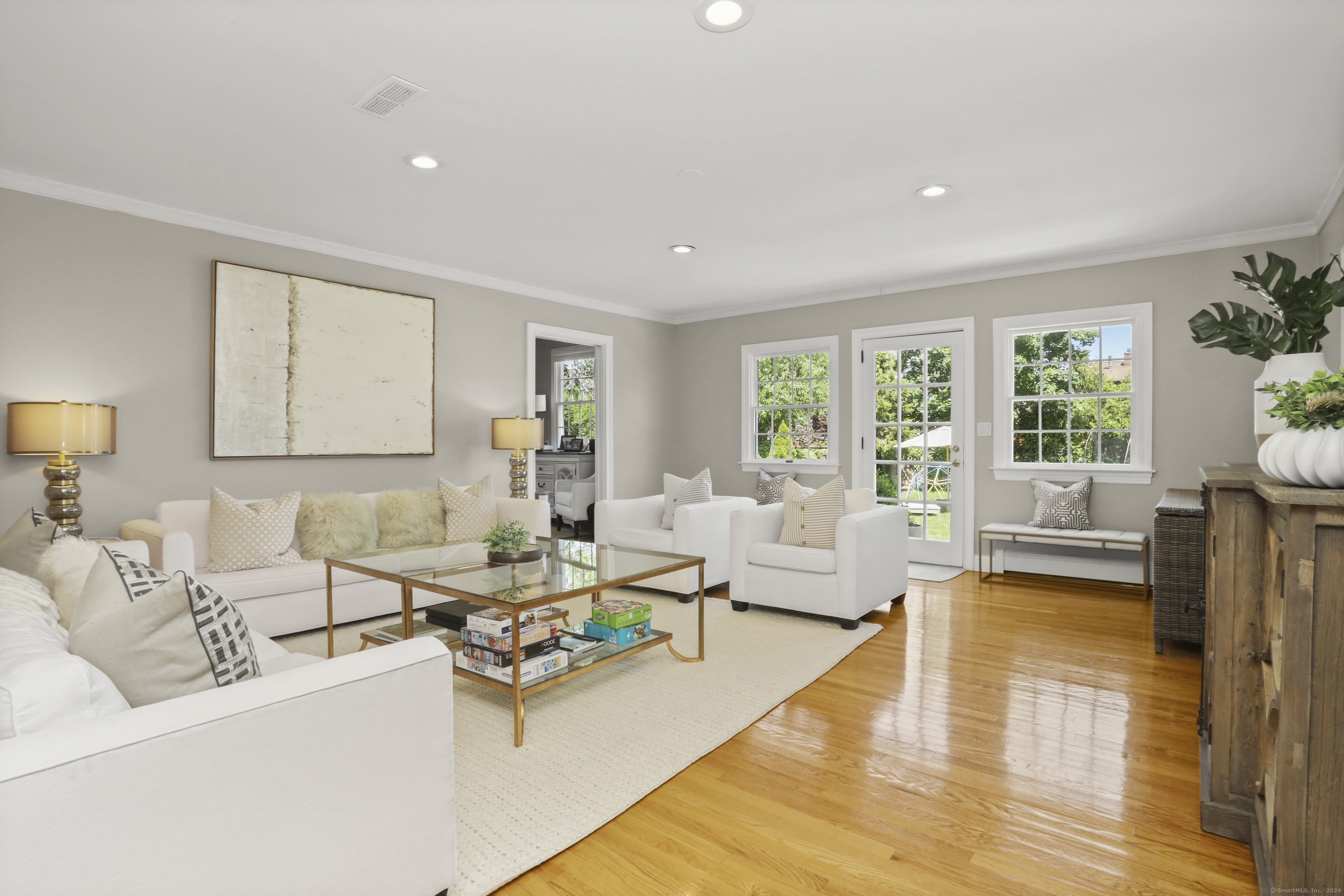 10 Eggleston Lane