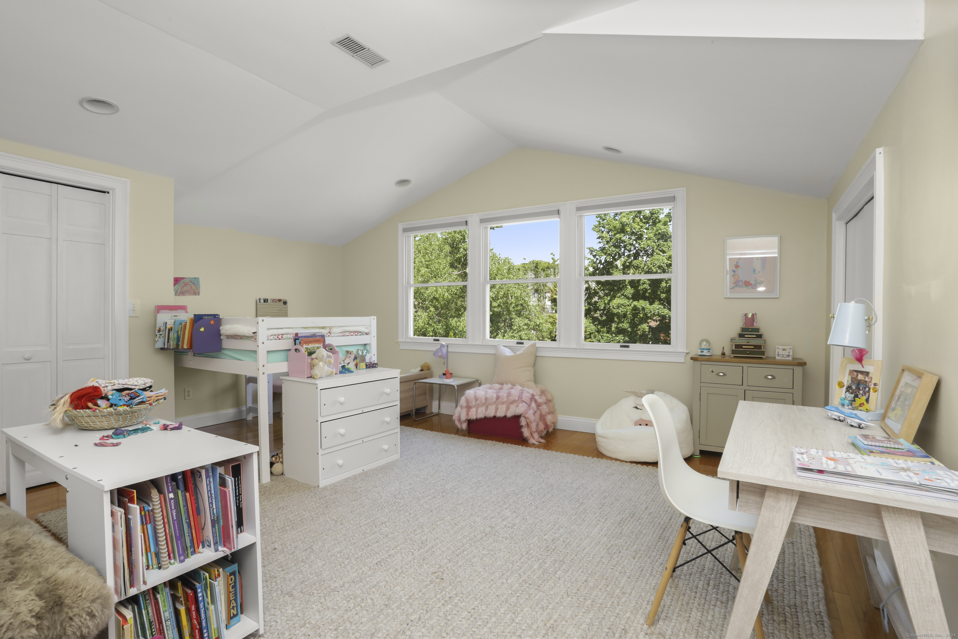 10 Eggleston Lane