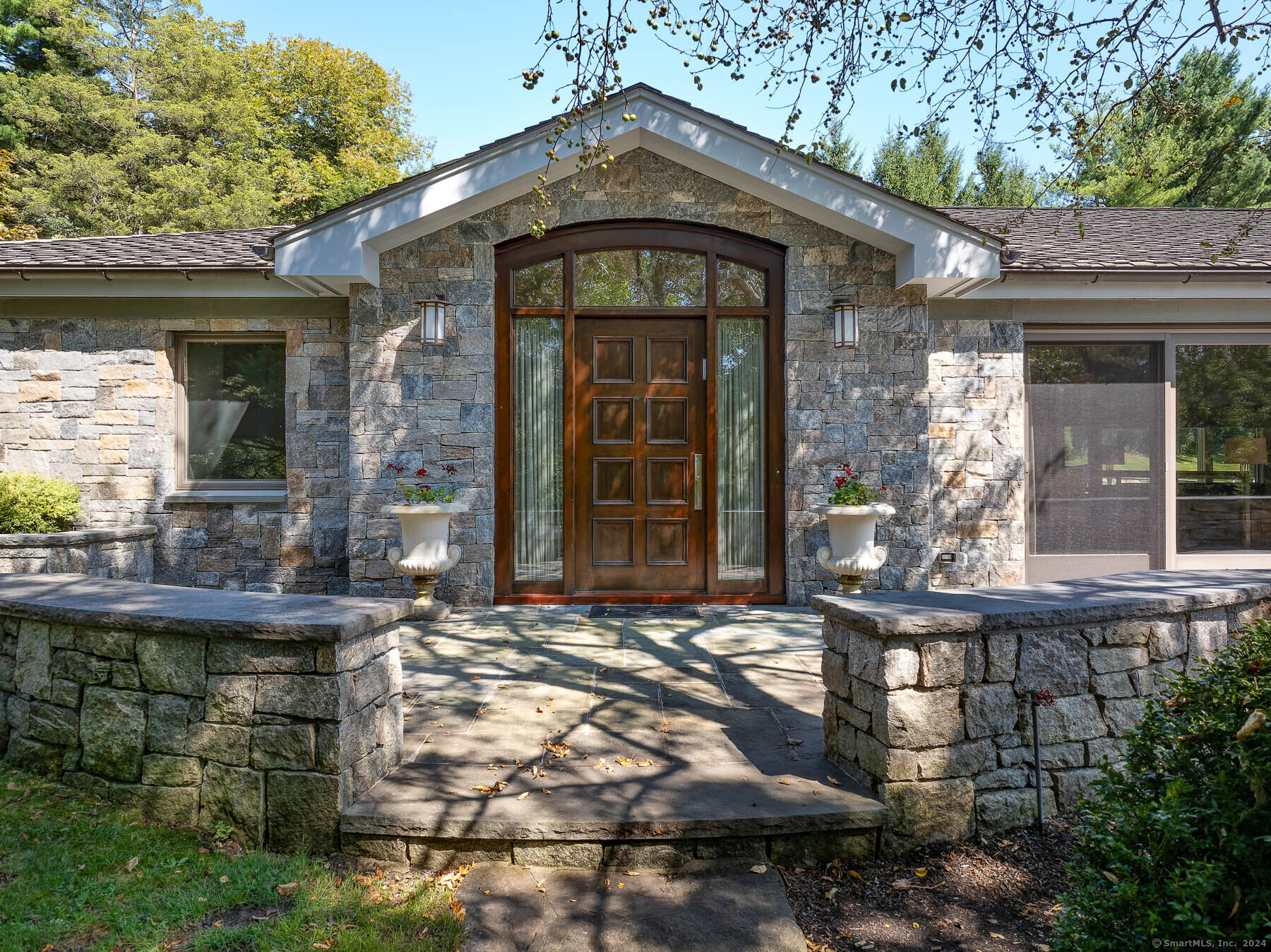 7 Cotswood Road
