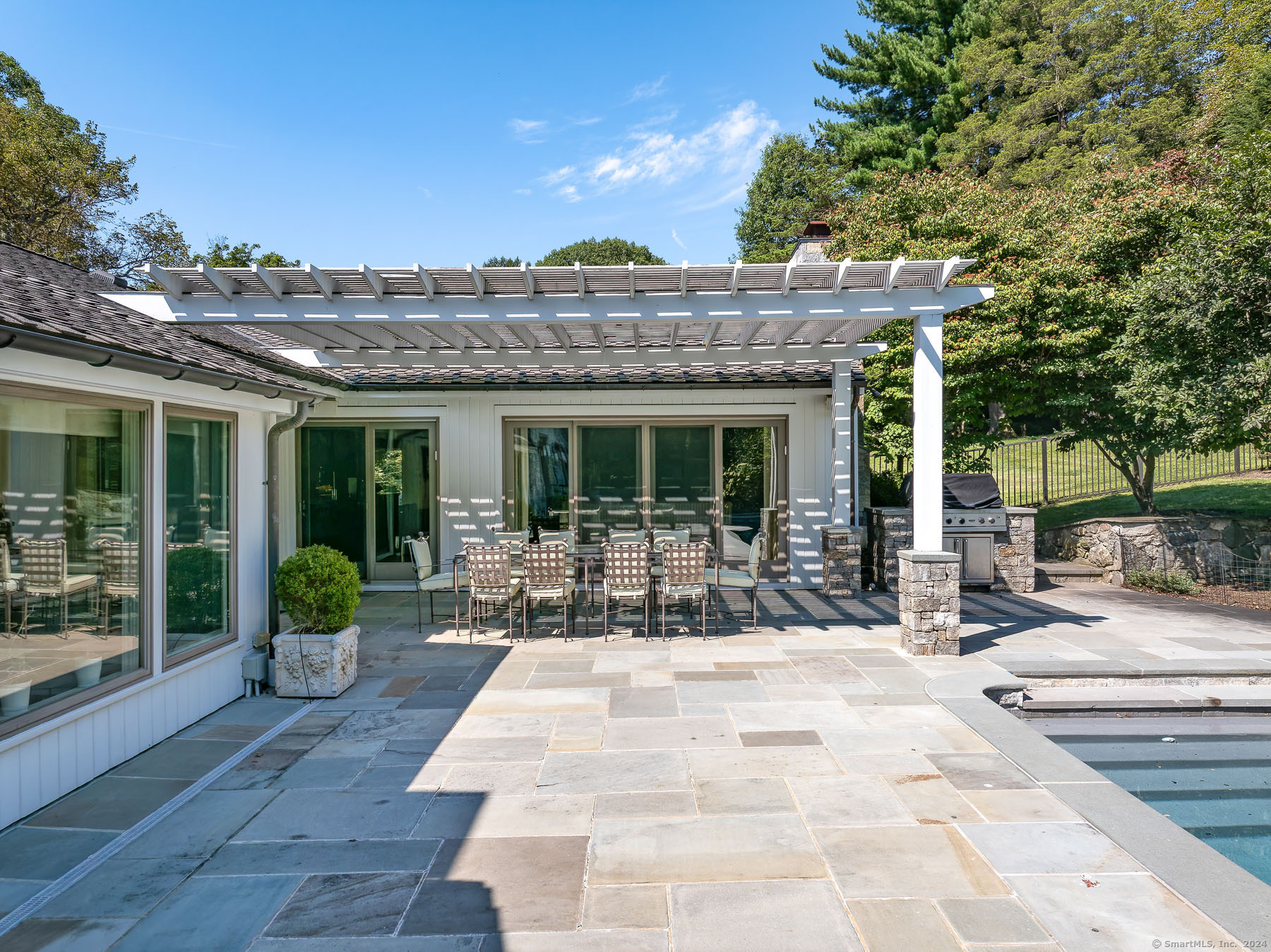 7 Cotswood Road