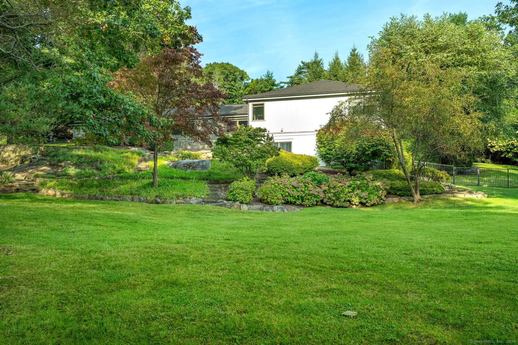 7 Cotswood Road