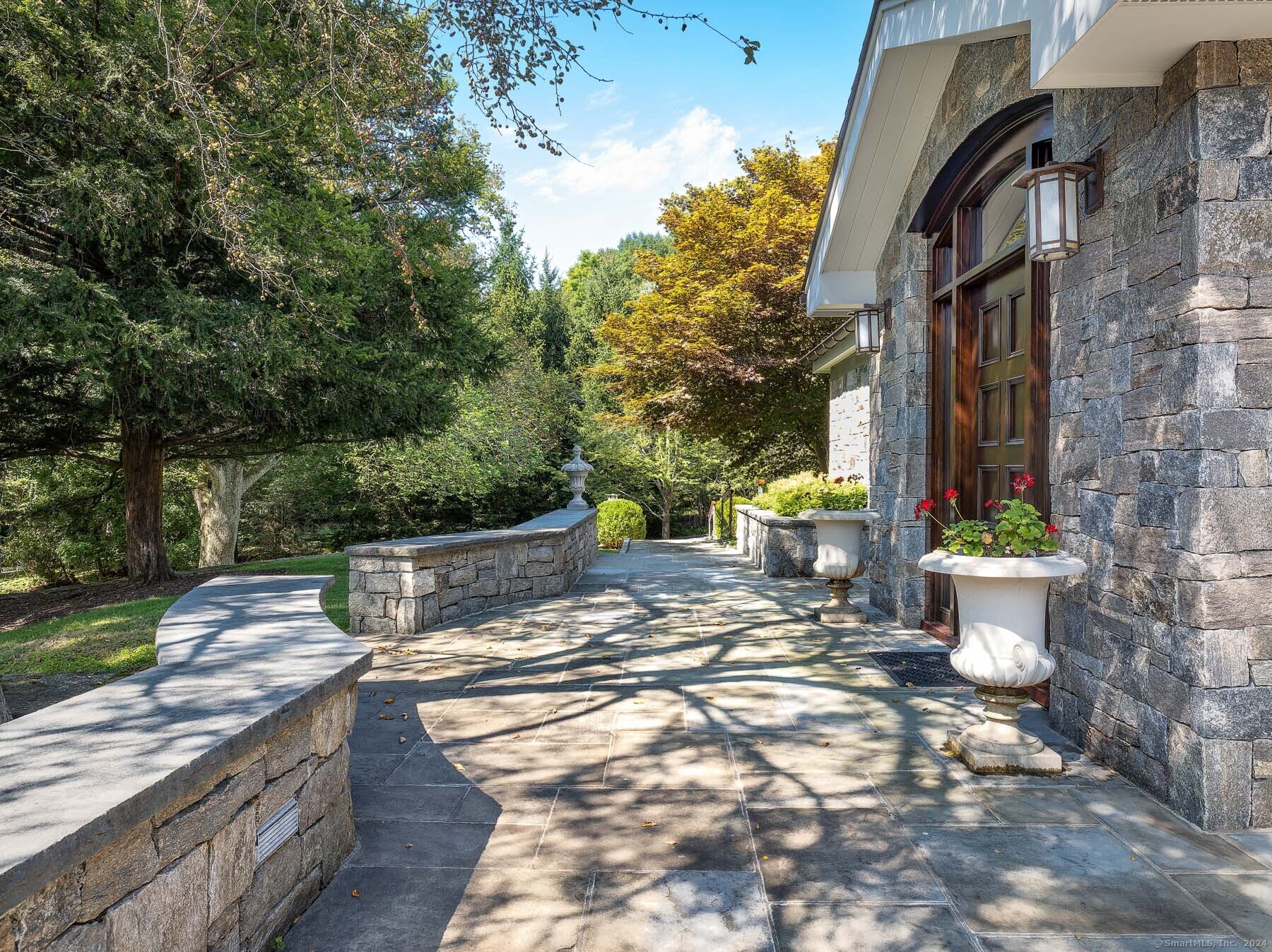 7 Cotswood Road