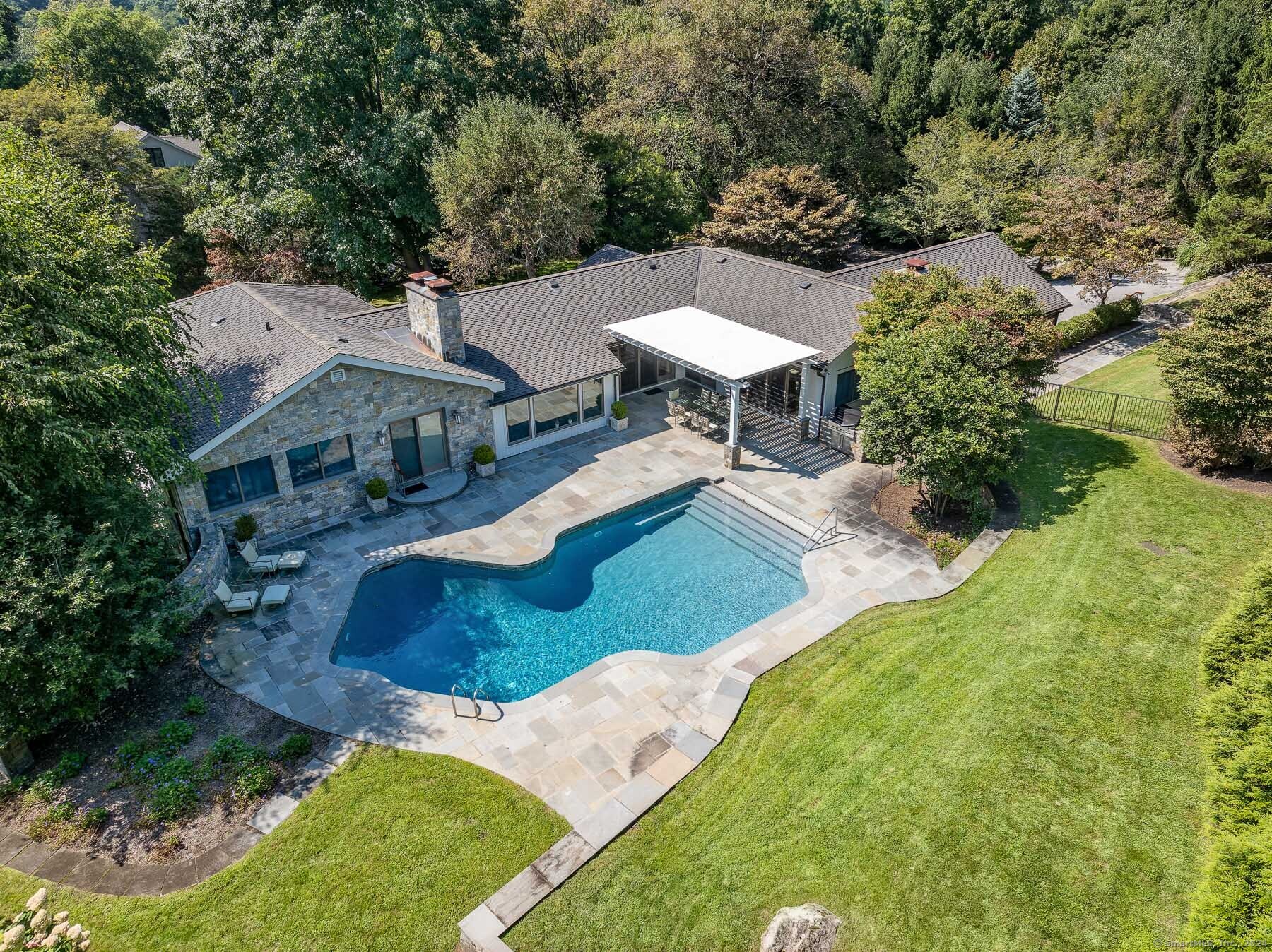 7 Cotswood Road