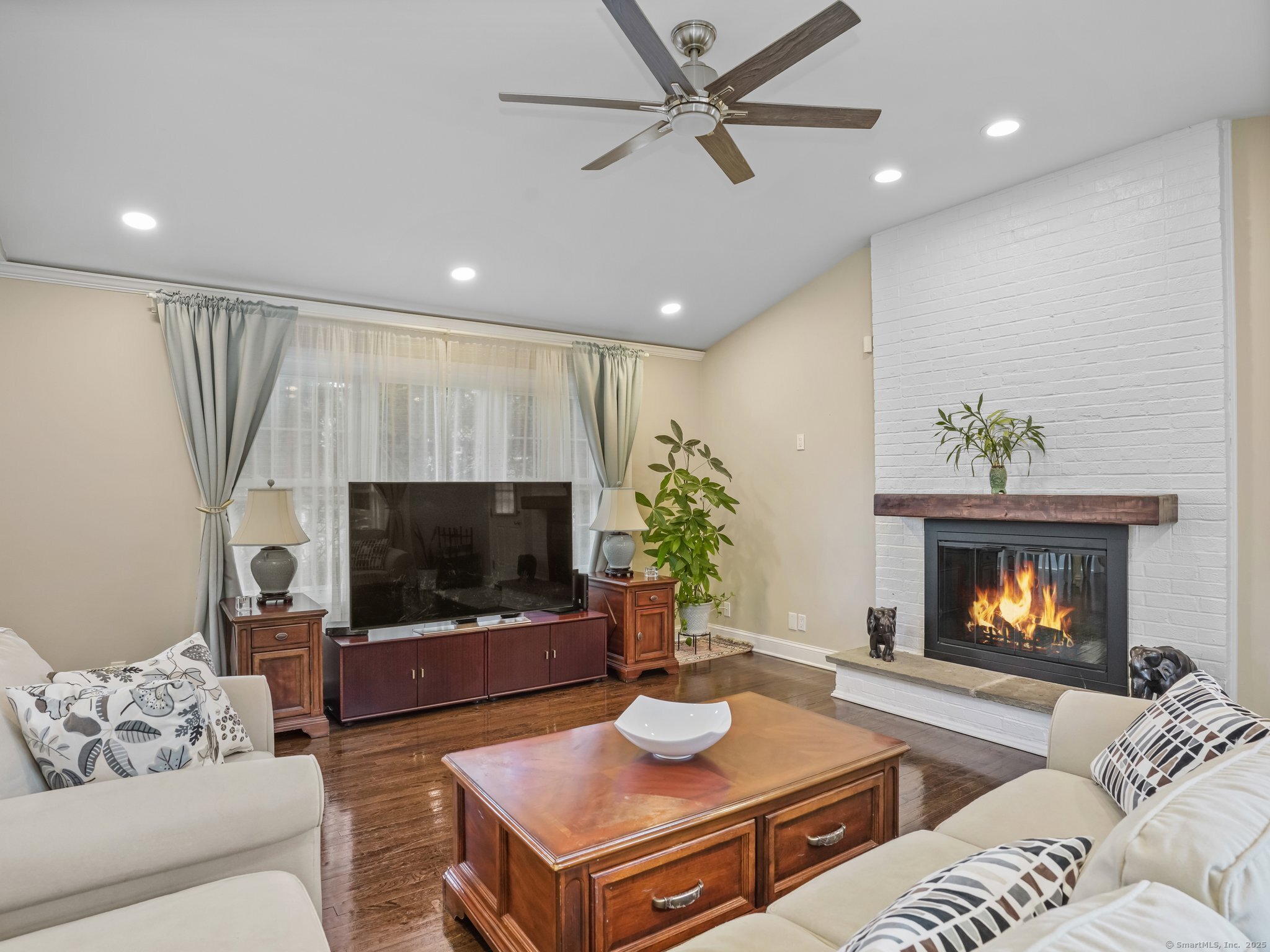 18 Coachlamp Lane