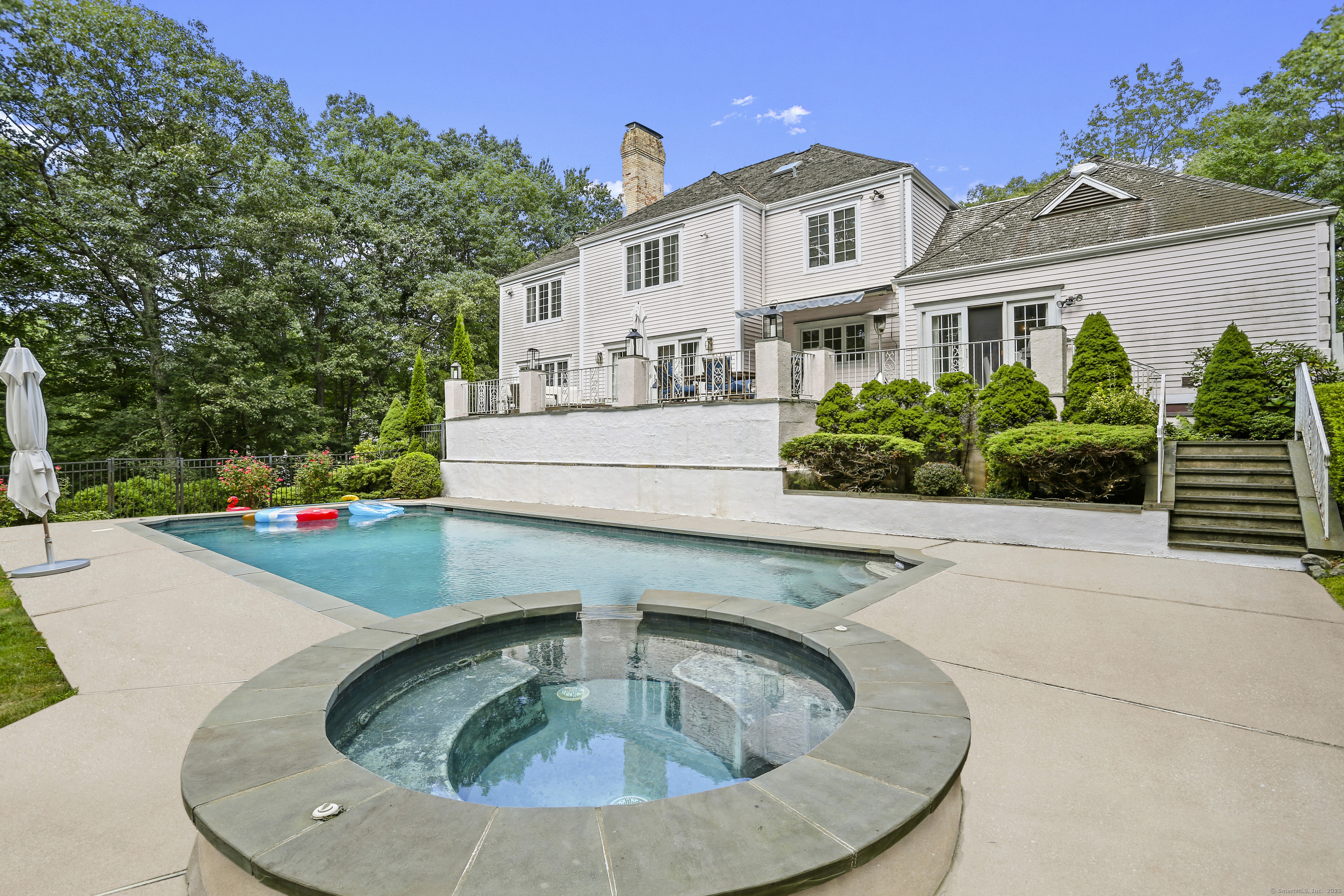 4 Mountain Laurel Drive