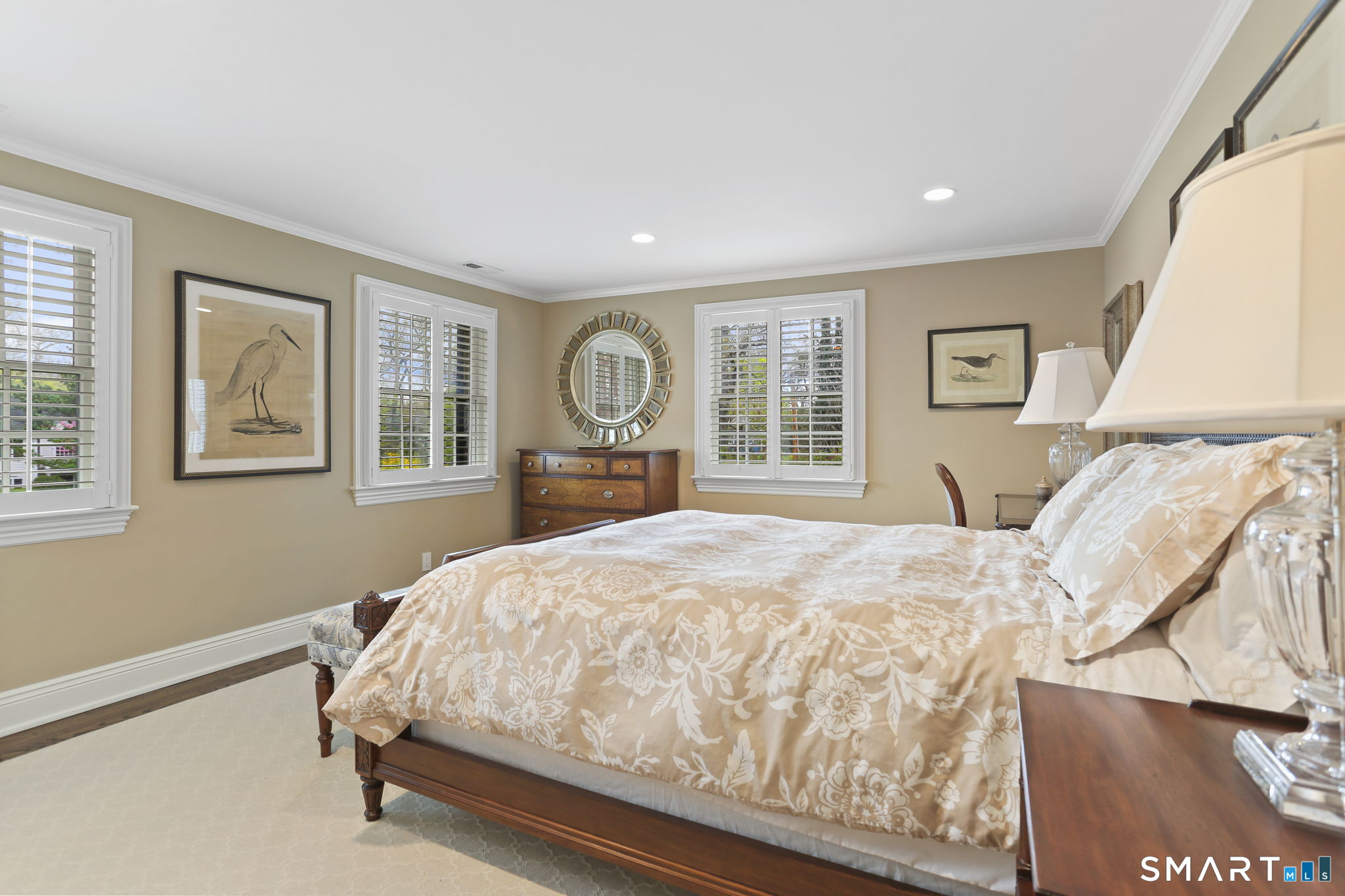 25 Lakewood Circle North