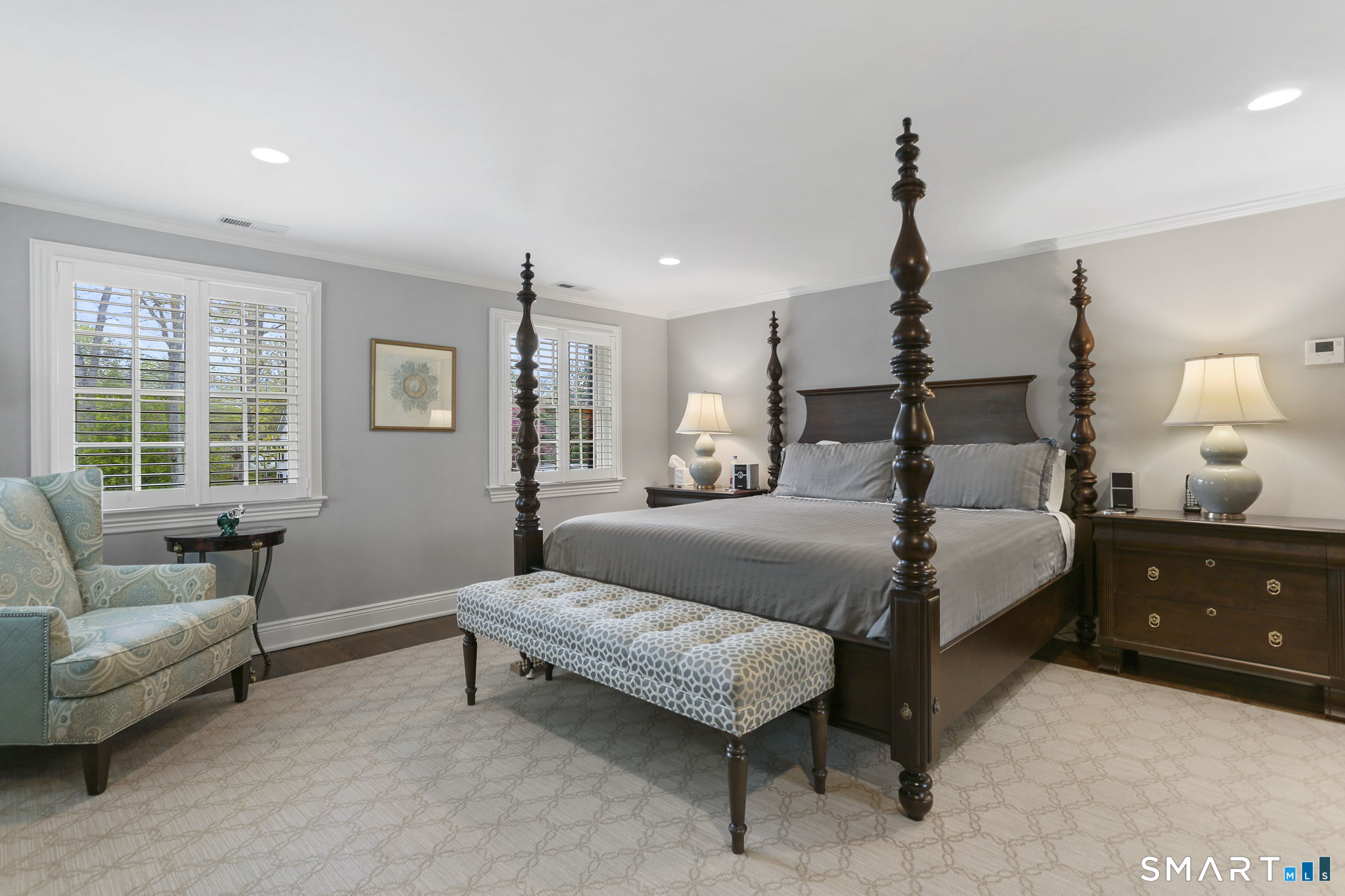 25 Lakewood Circle North