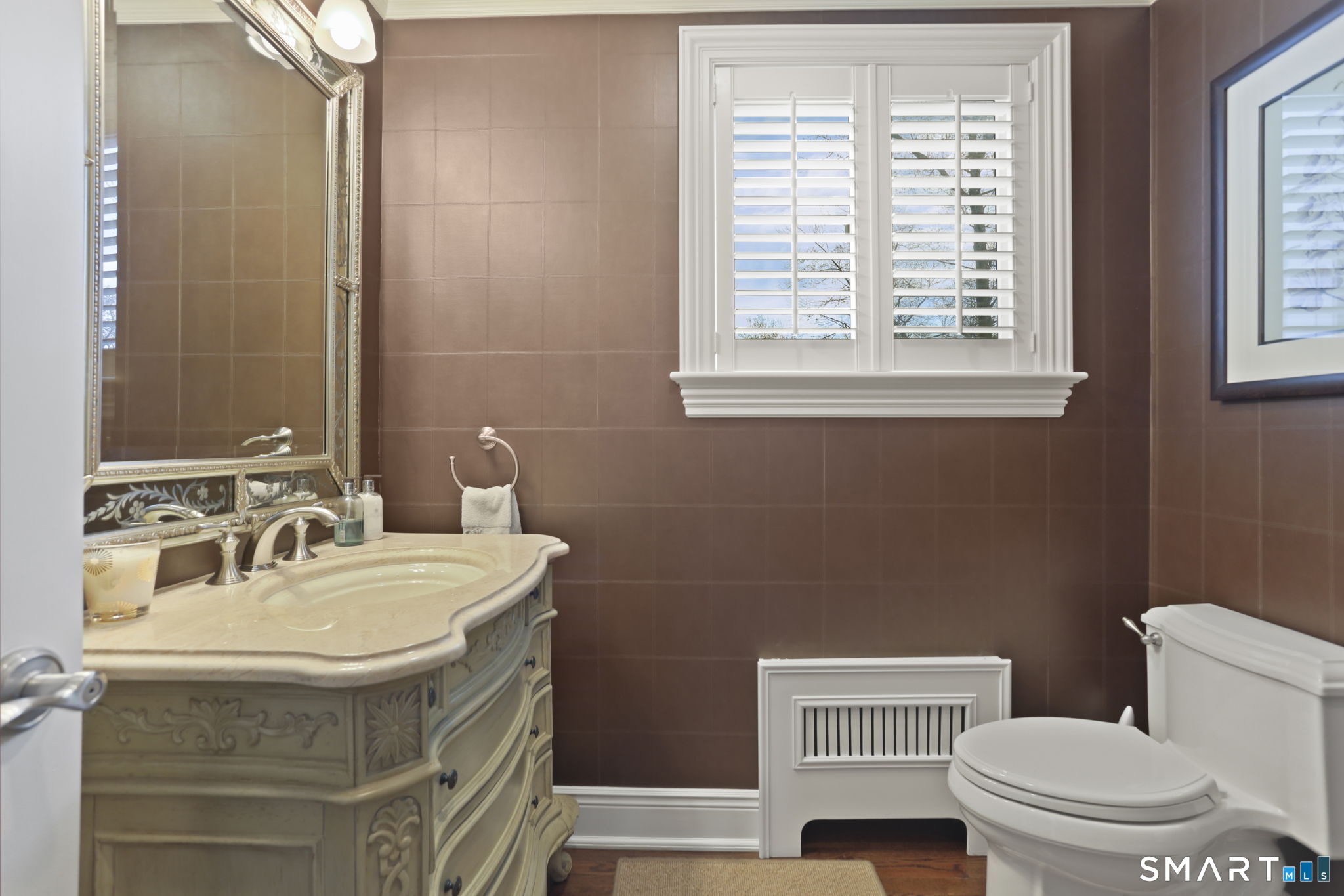 25 Lakewood Circle North