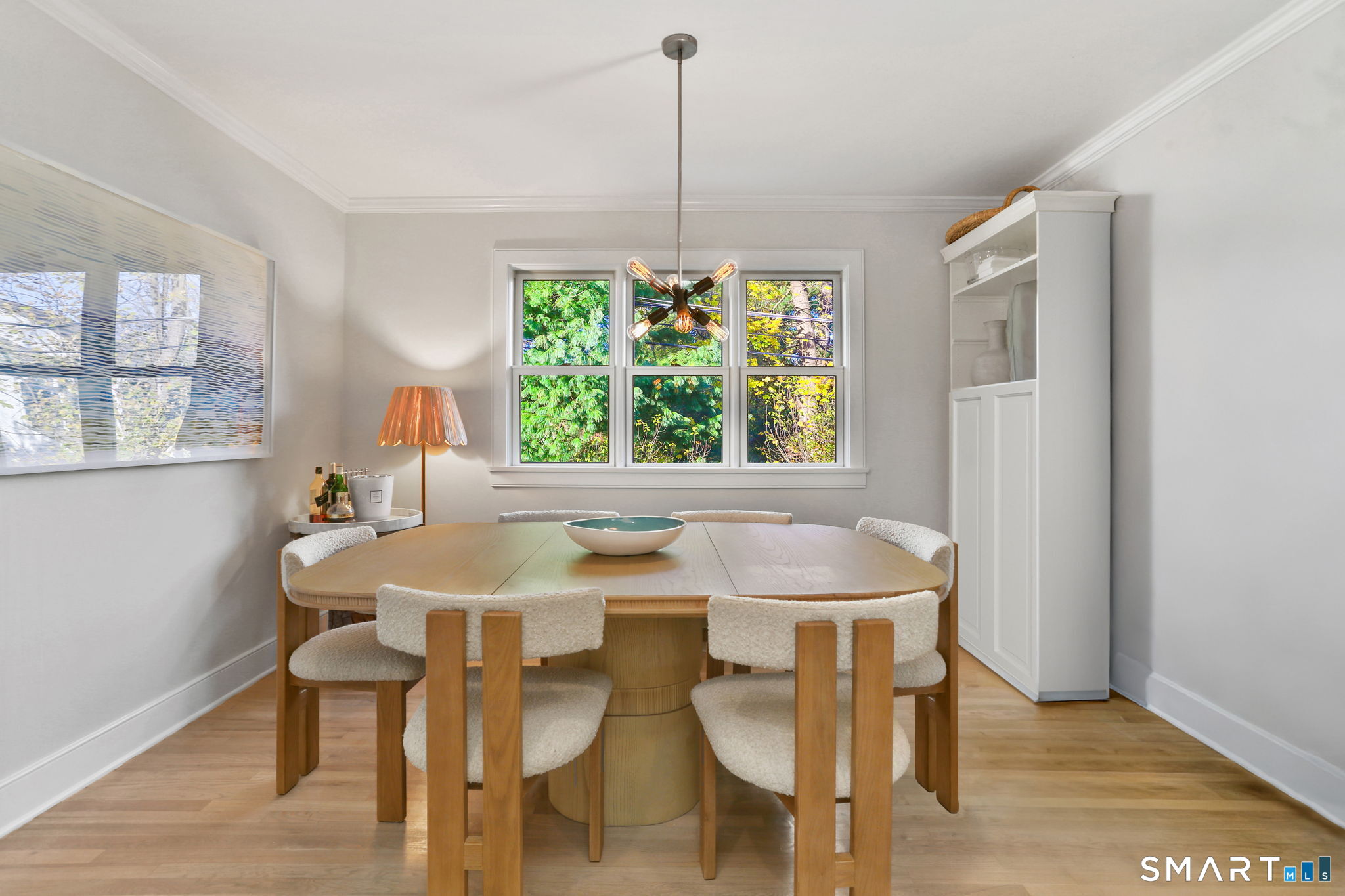 6 Meadowbank Road