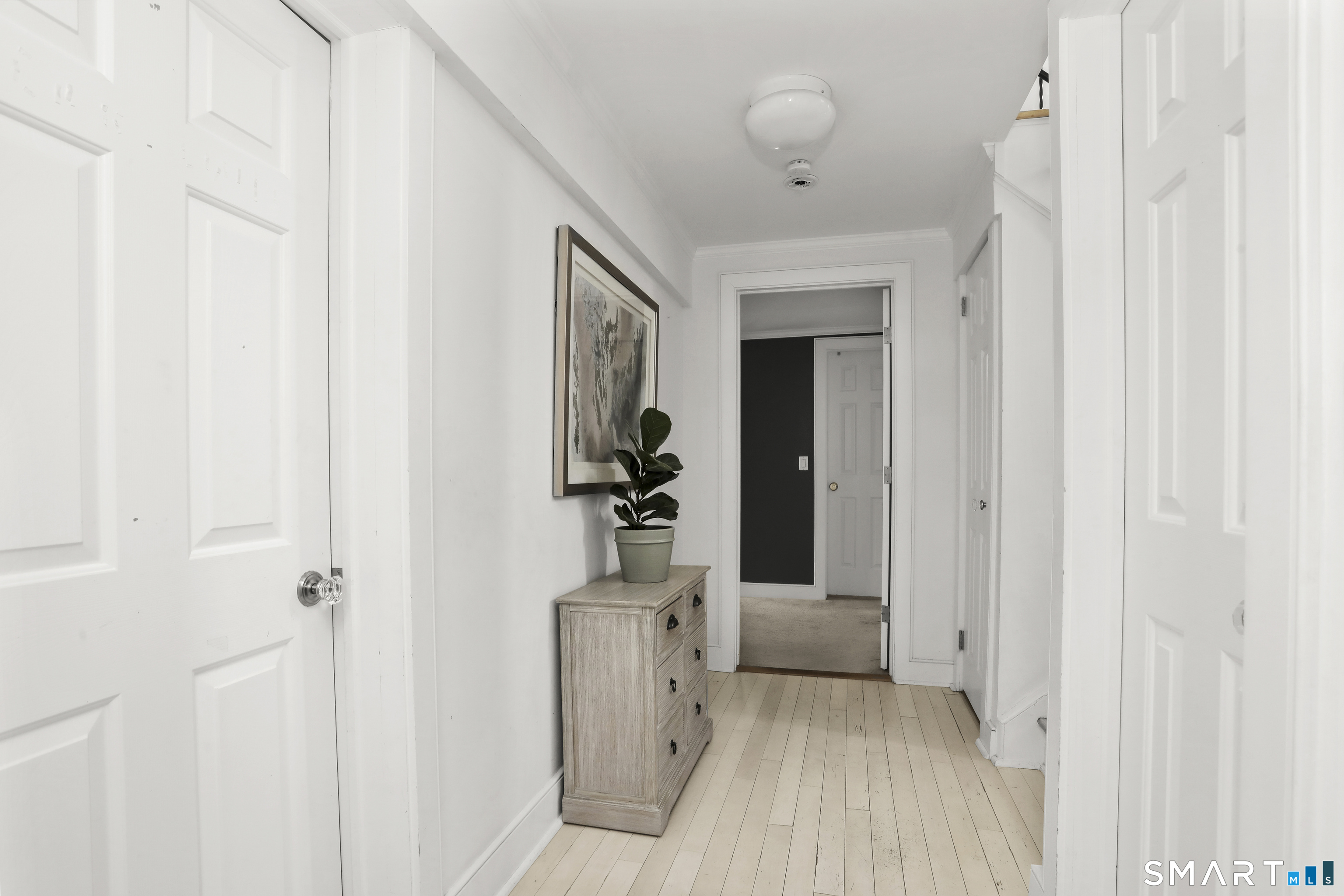 6 Meadowbank Road