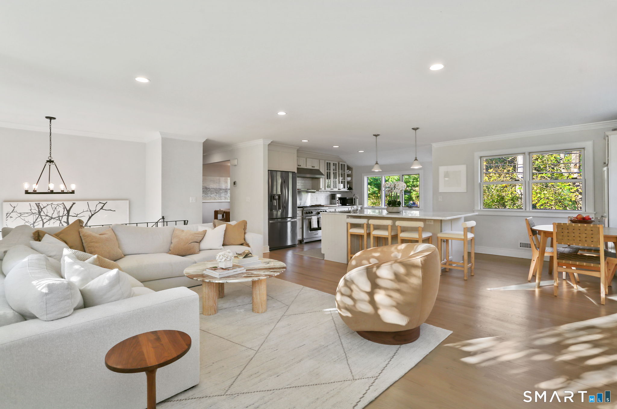 6 Meadowbank Road