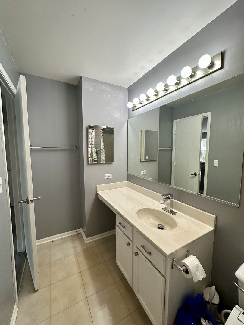 1493 Meadowsedge Lane Unit: 1493
