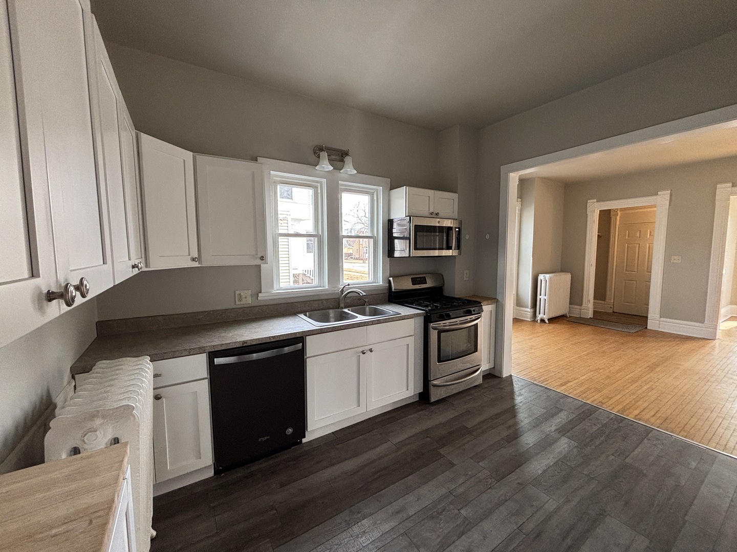 122 E 2nd Street