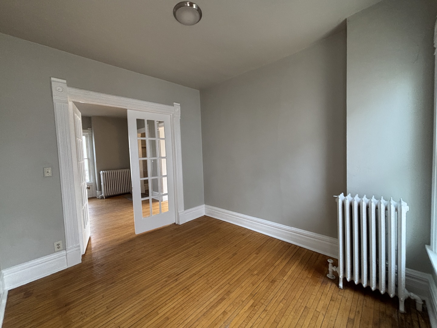 122 E 2nd Street