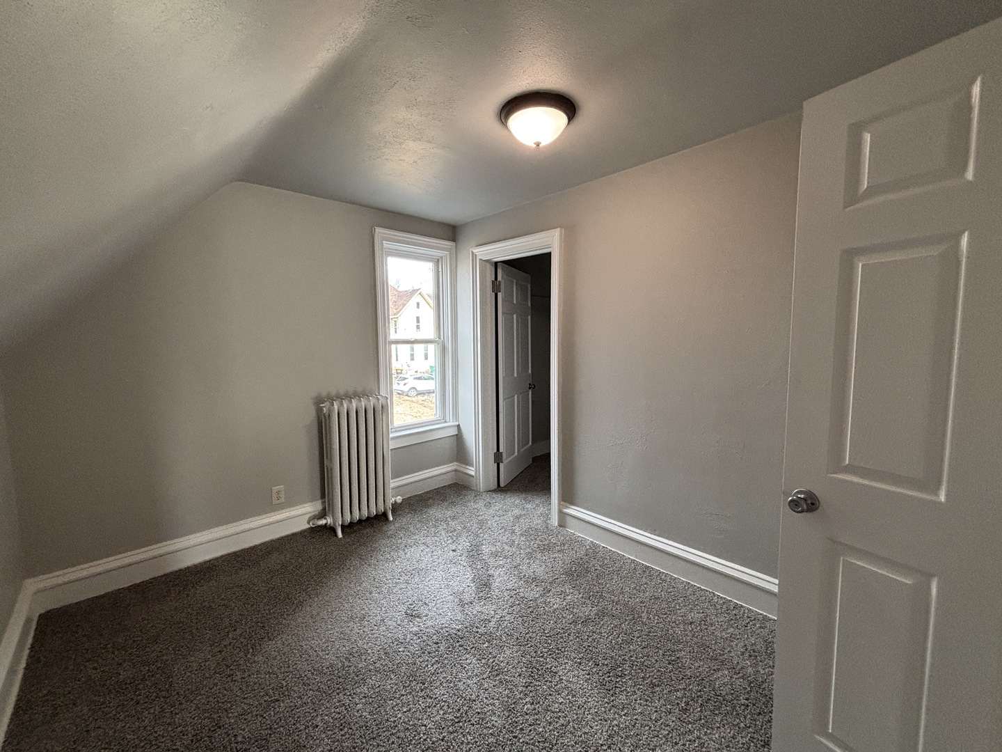 122 E 2nd Street