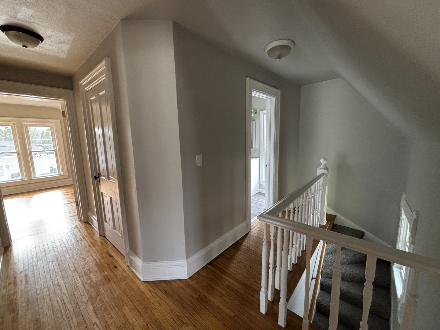 122 E 2nd Street