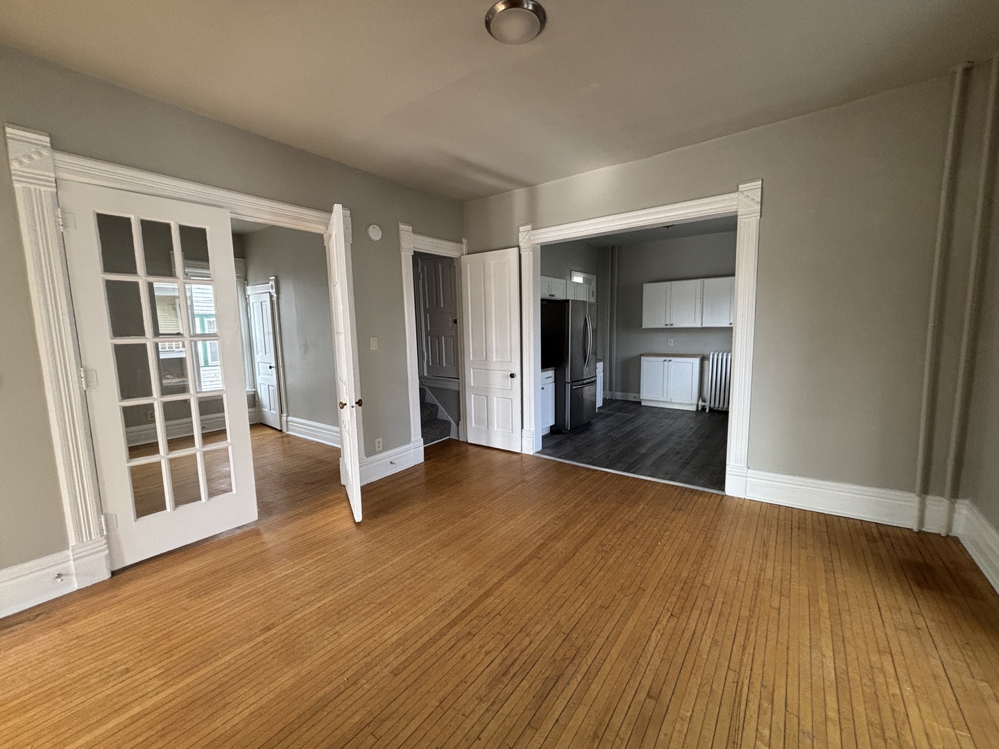 122 E 2nd Street