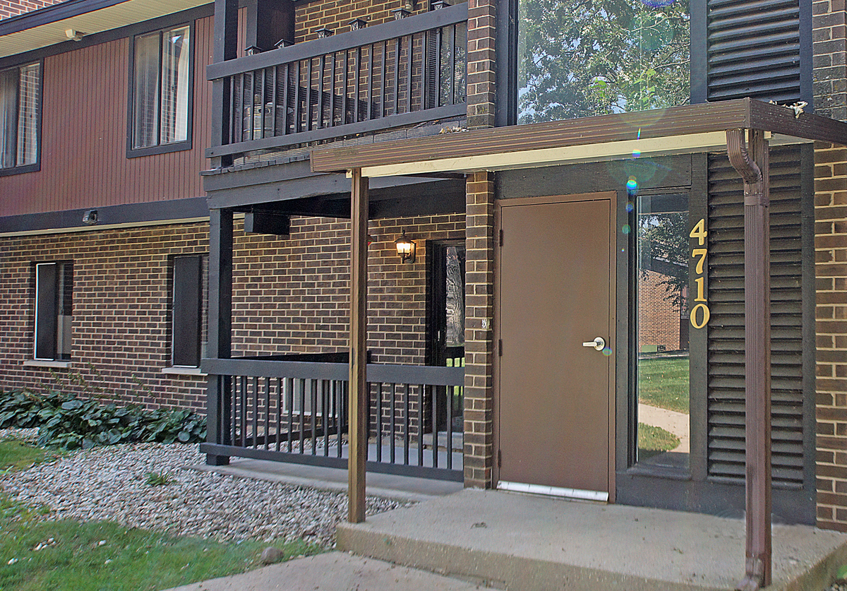 4710 W NORTHFOX Lane Unit: 3