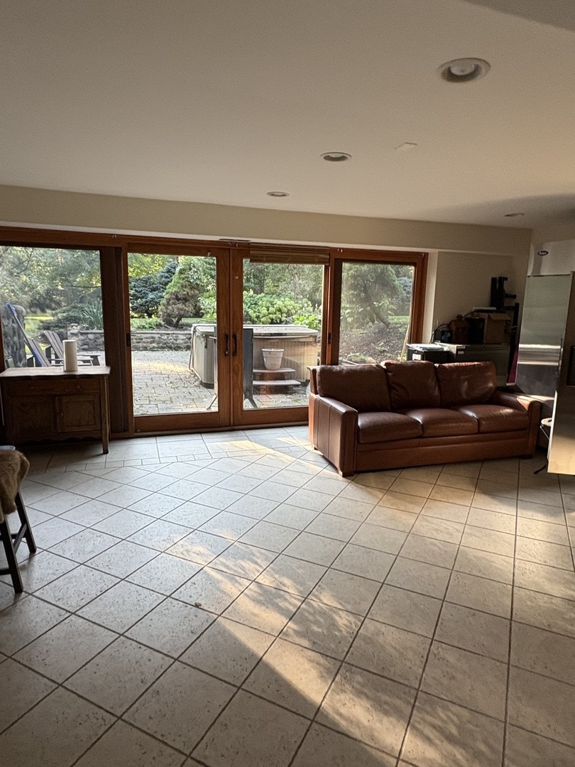 9417 Conestoga Trail