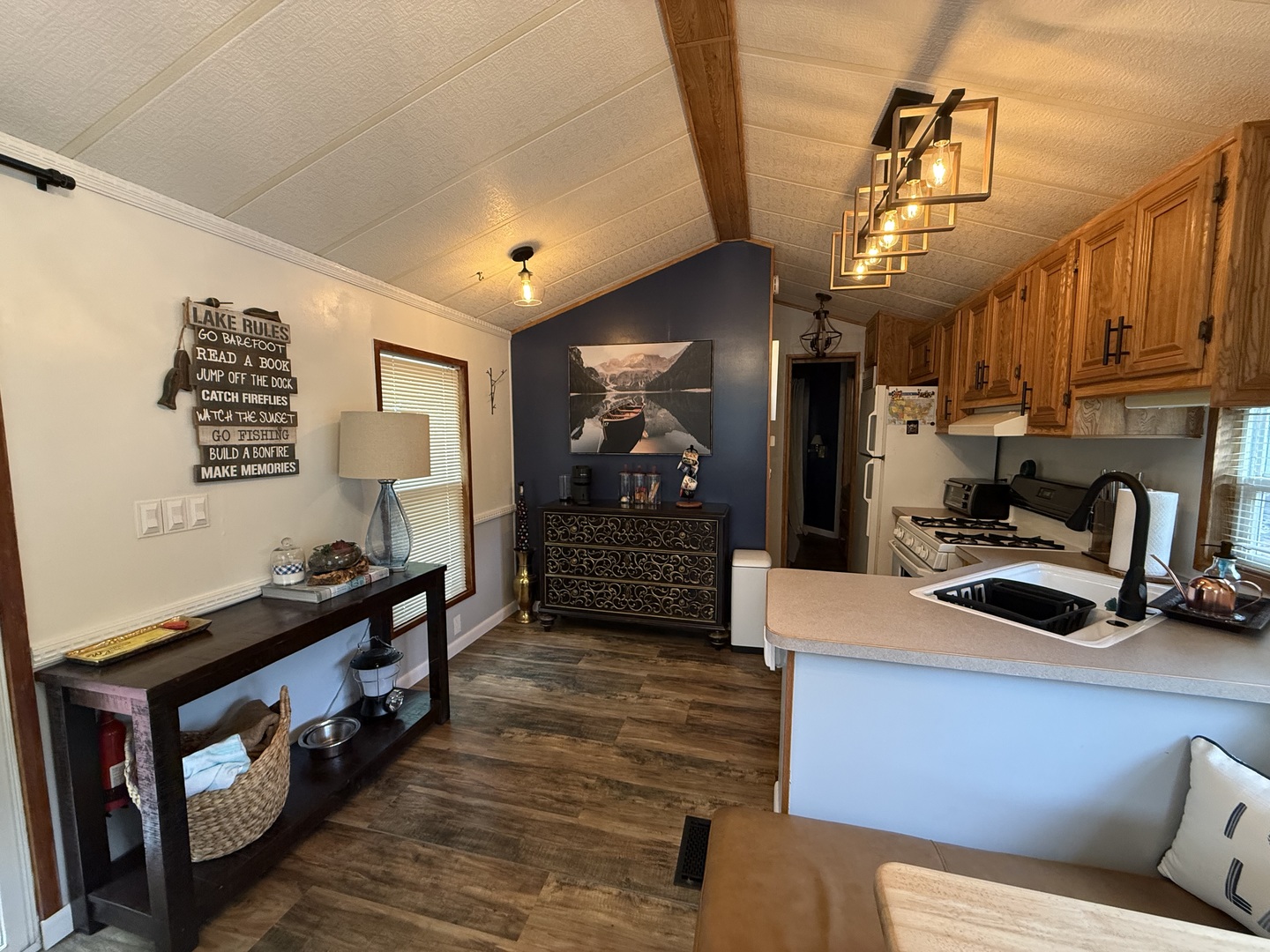 9-49 Woodhaven Lakes