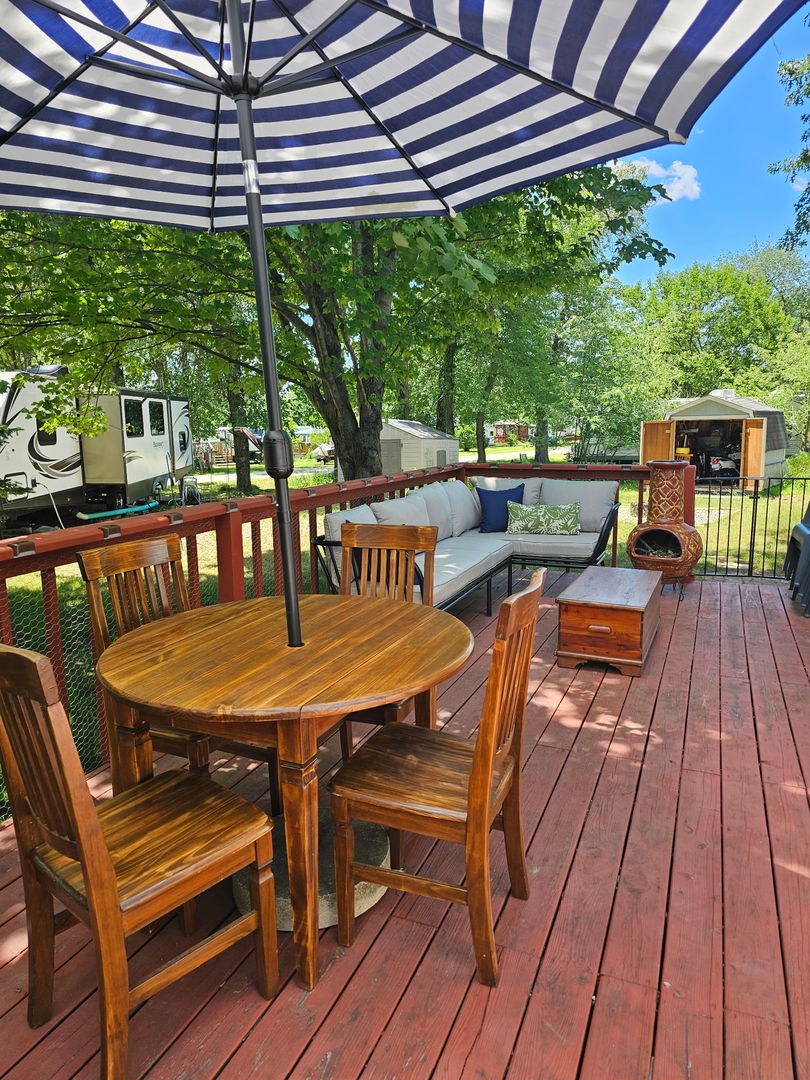 9-49 Woodhaven Lakes