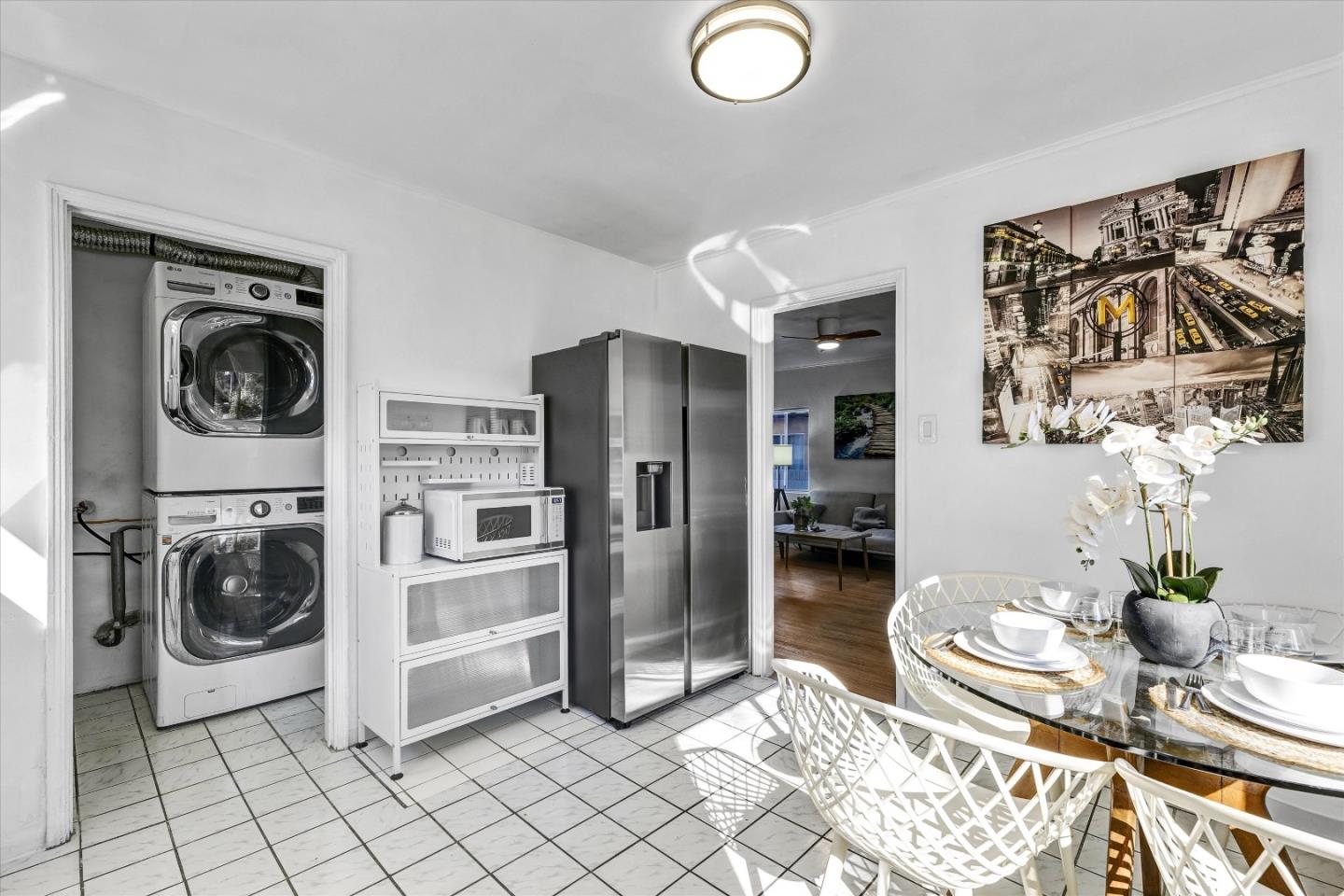 2405 Meadowvale Avenue