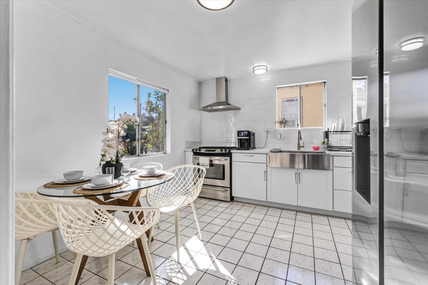 2405 Meadowvale Avenue