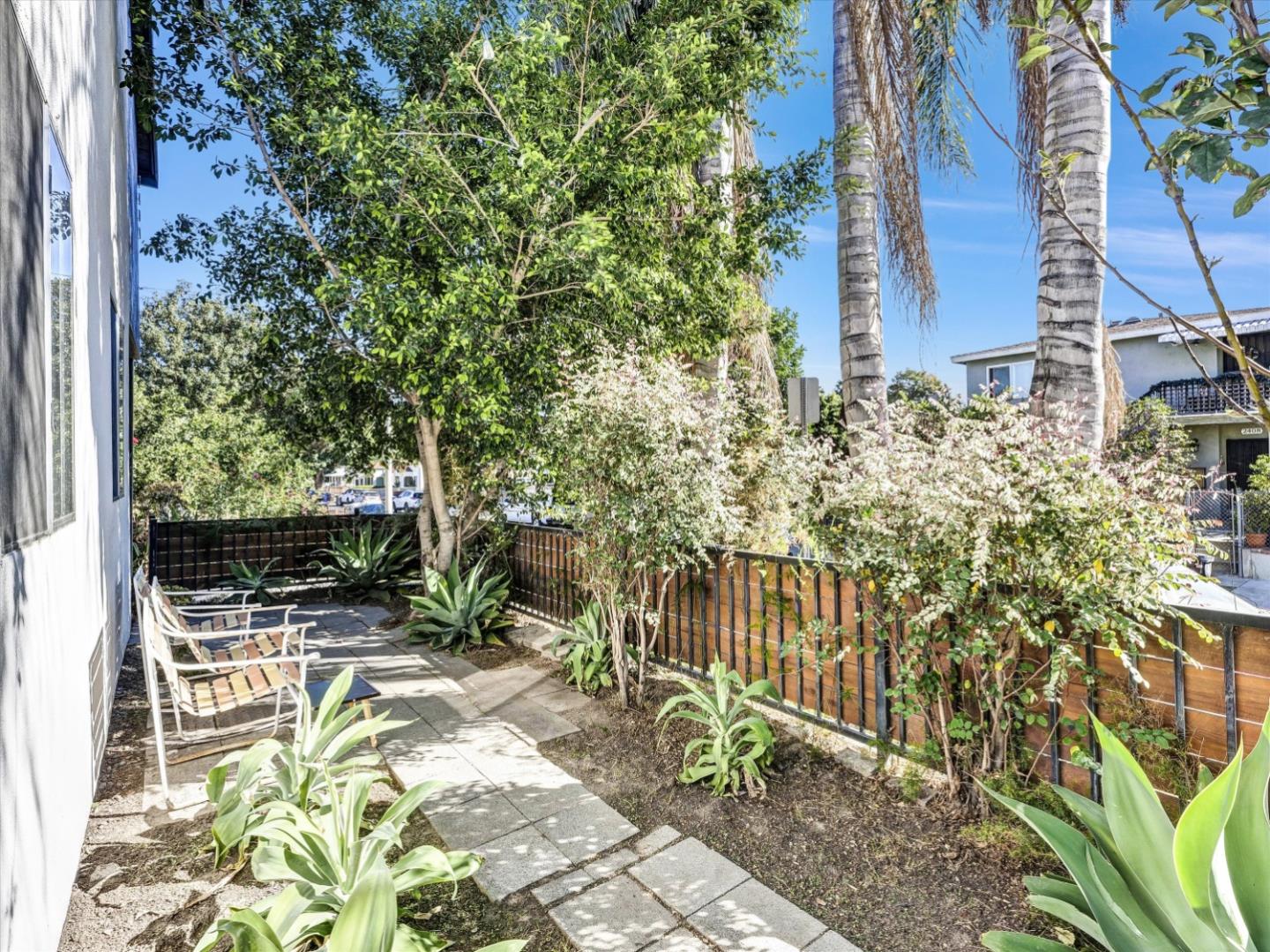 2405 Meadowvale Avenue