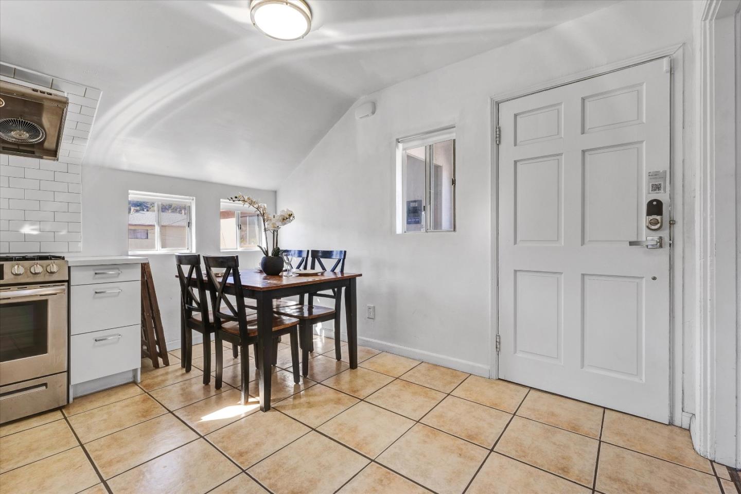 2405 Meadowvale Avenue