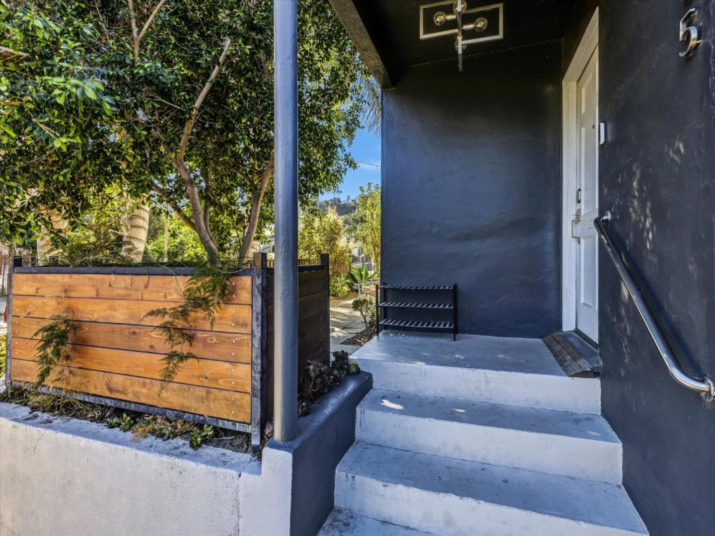 2405 Meadowvale Avenue