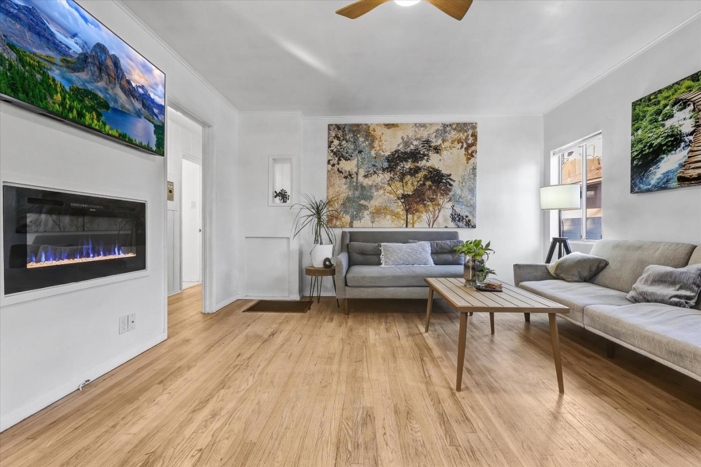 2405 Meadowvale Avenue