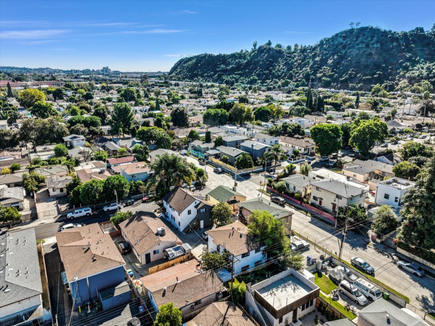 2405 Meadowvale Avenue