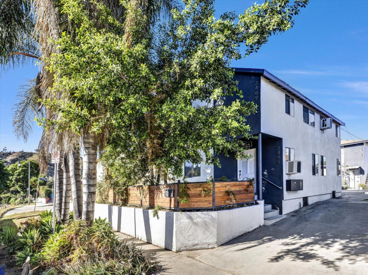 2405 Meadowvale Avenue