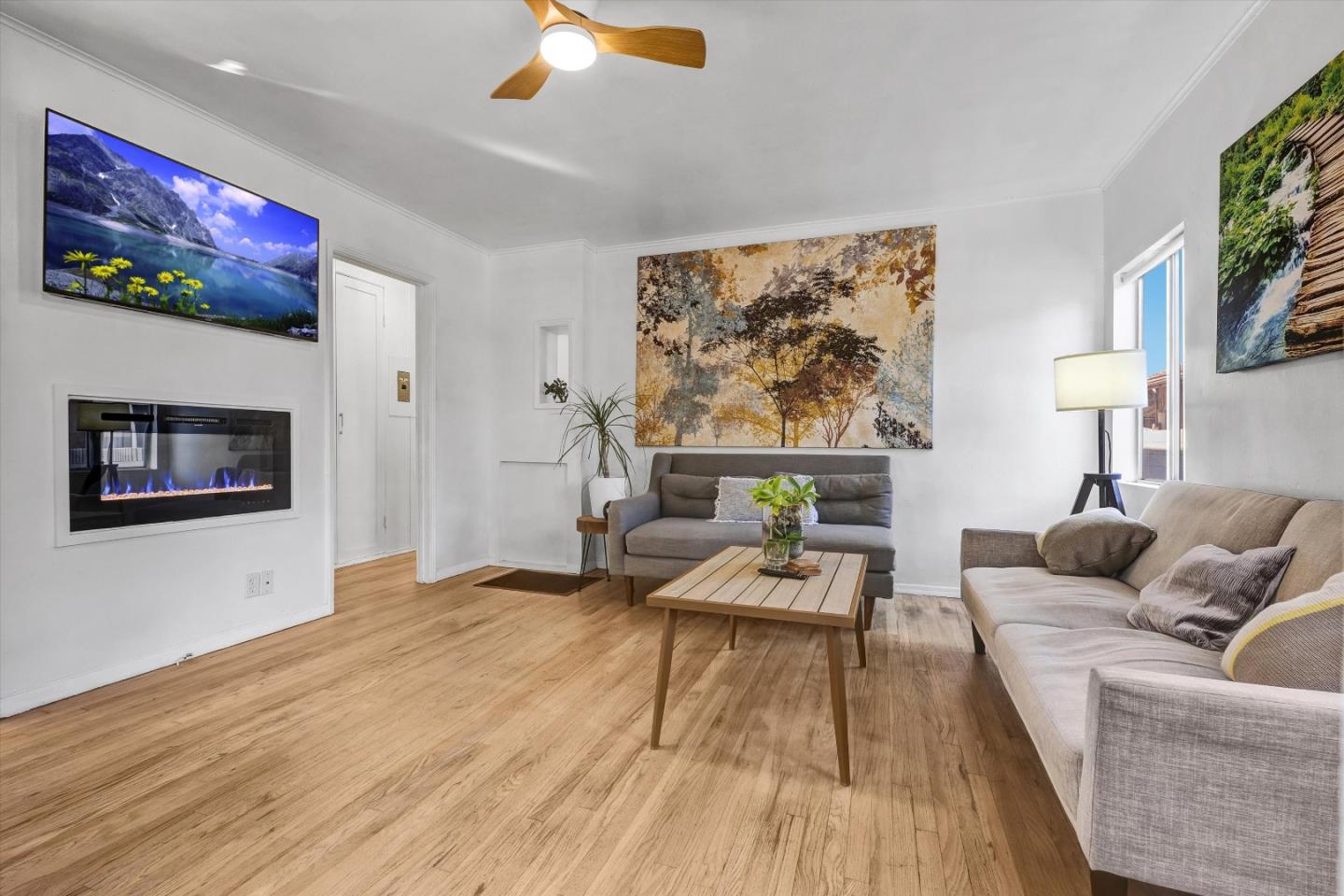 2405 Meadowvale Avenue