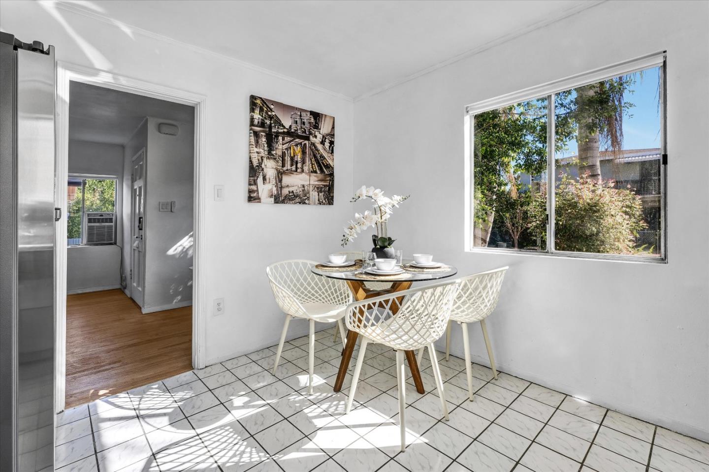 2405 Meadowvale Avenue