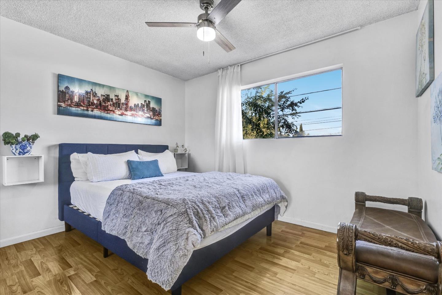 2405 Meadowvale Avenue