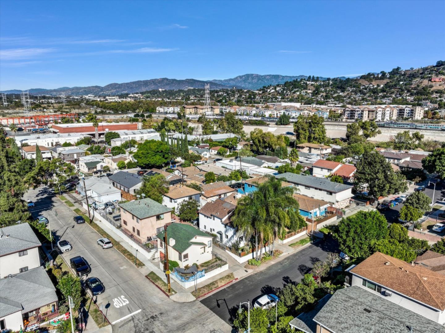 2405 Meadowvale Avenue