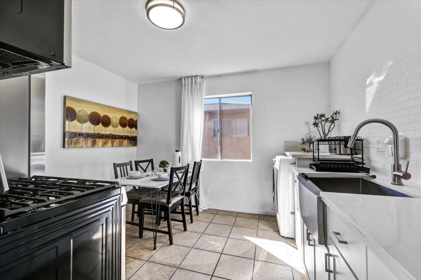 2405 Meadowvale Avenue