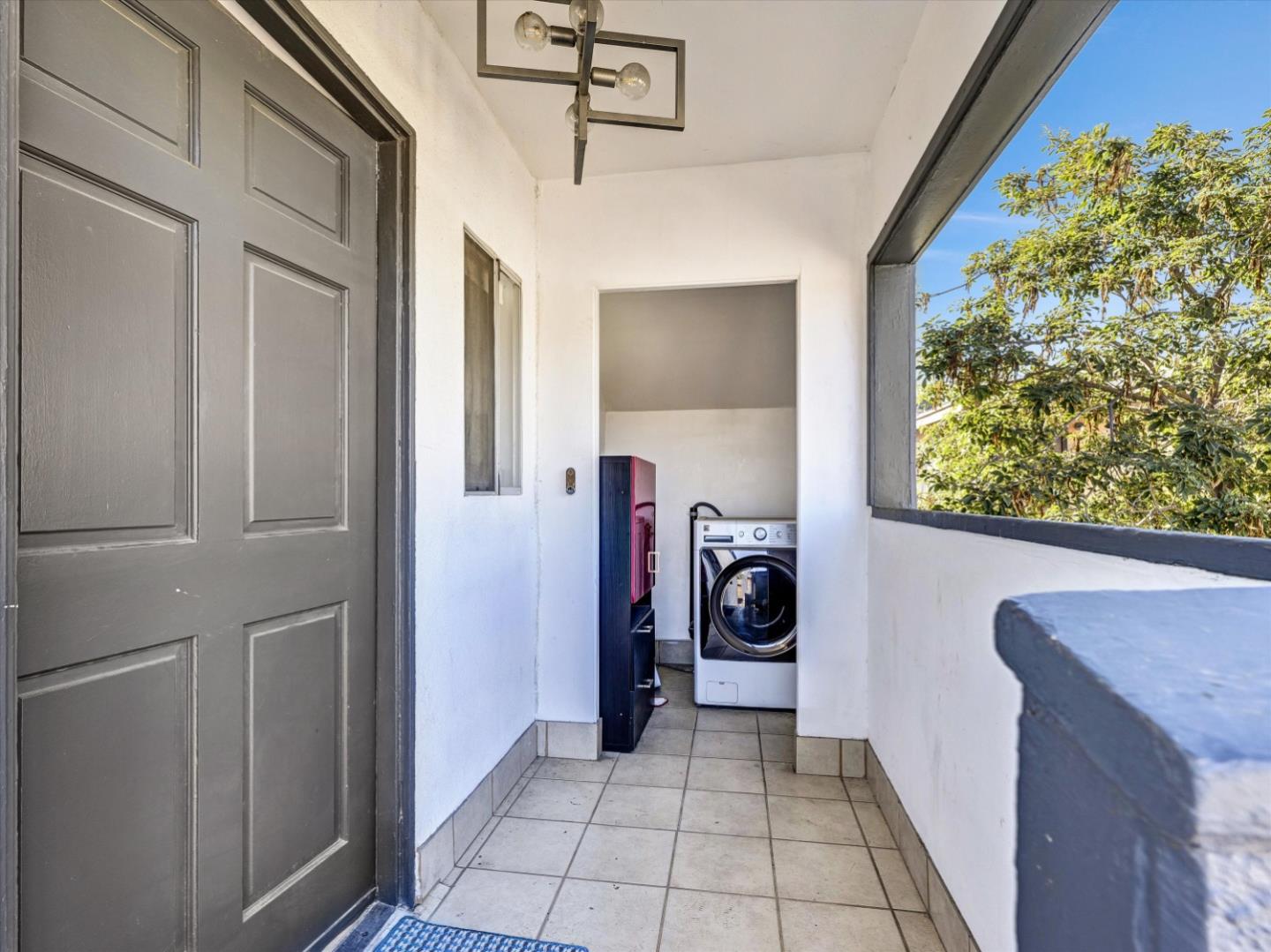 2405 Meadowvale Avenue