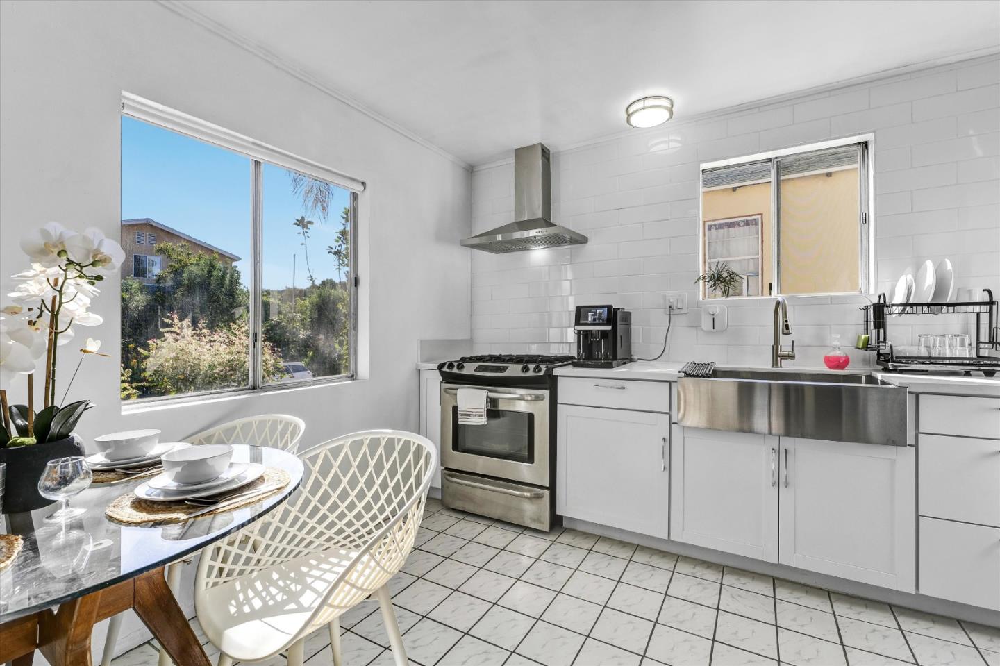 2405 Meadowvale Avenue