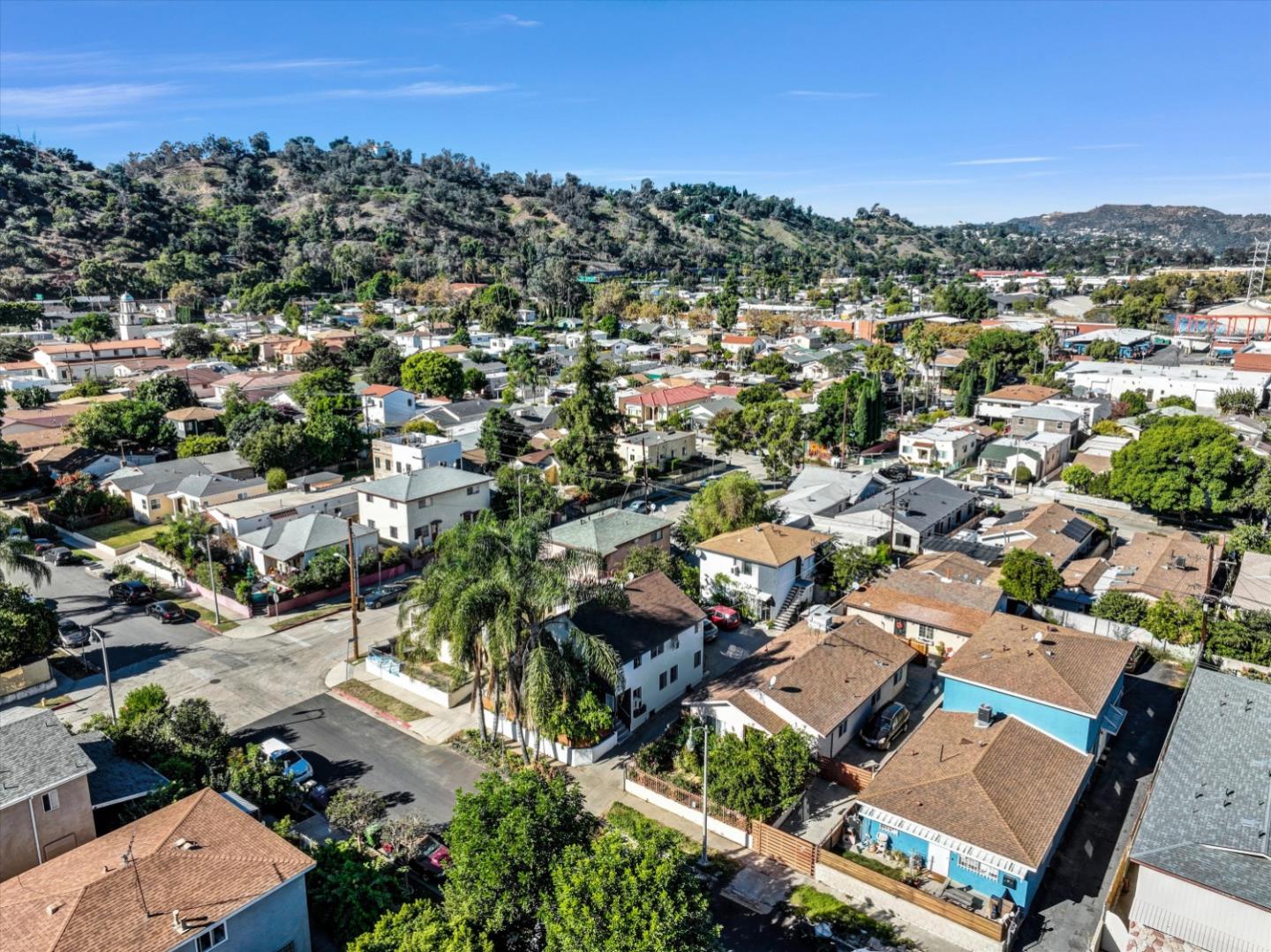 2405 Meadowvale Avenue