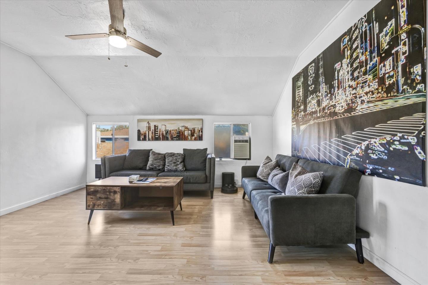 2405 Meadowvale Avenue